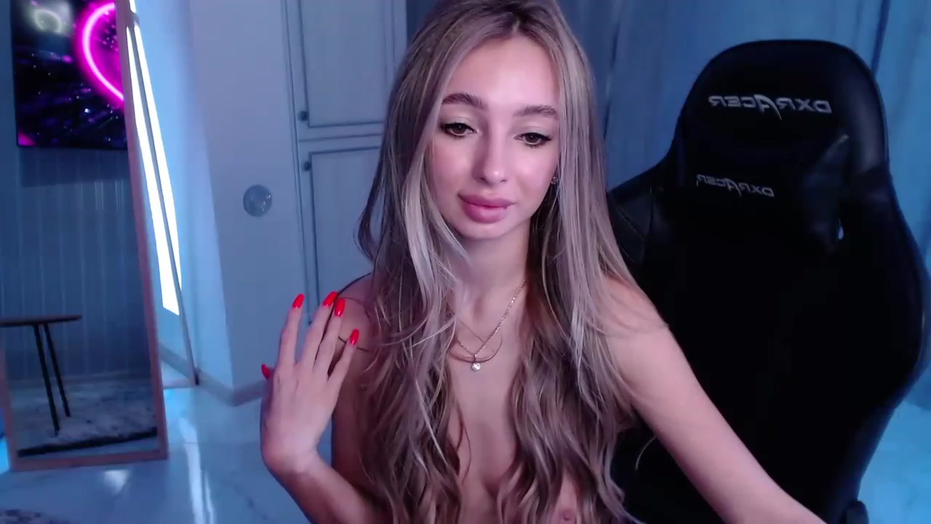 Gallery image thumbnail from AngelLove__'s myfreecams stream on, 02/01/2023, 12:04 image 2 of 20