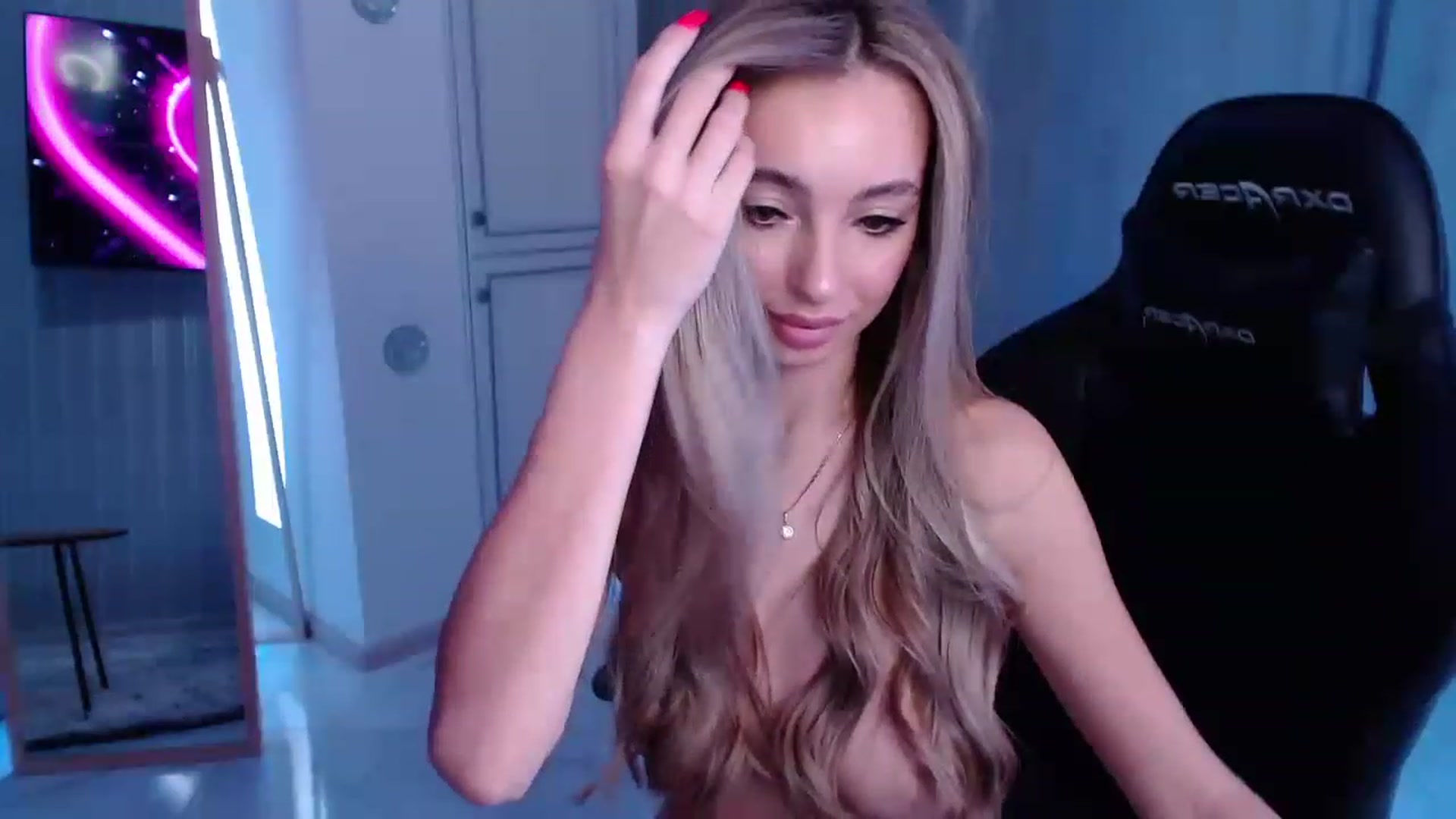 Gallery image thumbnail from AngelLove__'s myfreecams stream on, 02/01/2023, 12:04 image 20 of 20