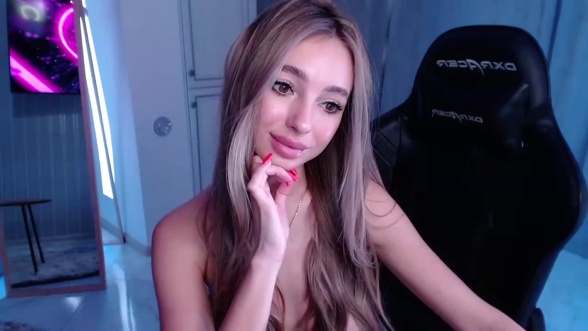 Gallery image thumbnail from AngelLove__'s myfreecams stream on, 02/01/2023, 12:04 image 6 of 20