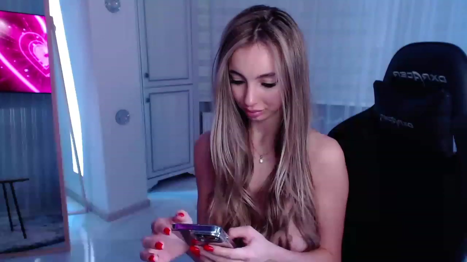 Gallery image thumbnail from AngelLove__'s myfreecams stream on, 02/03/2023, 02:15 image 1 of 20