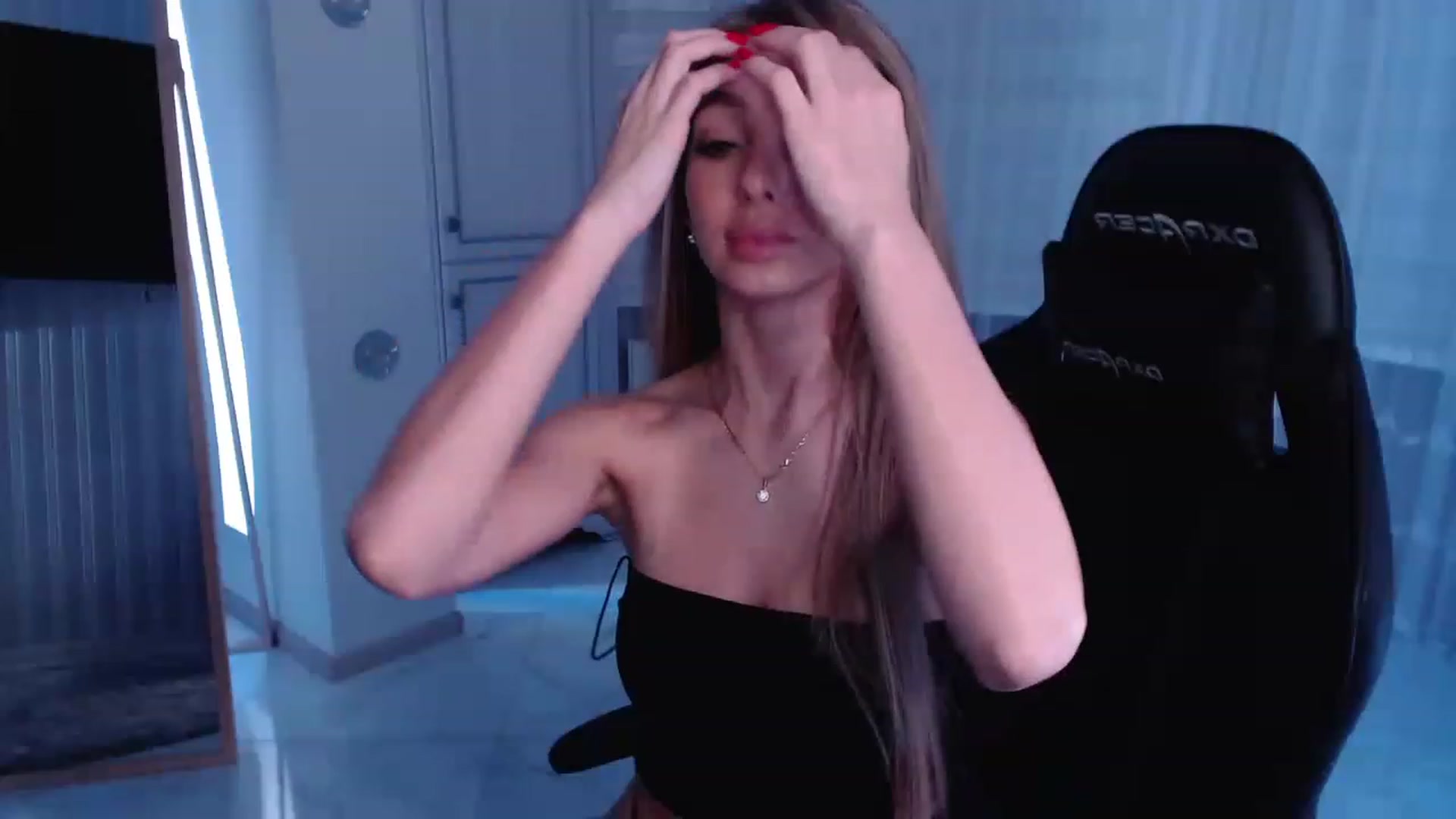 Gallery image thumbnail from AngelLove__'s myfreecams stream on, 02/05/2023, 24:30 image 2 of 20