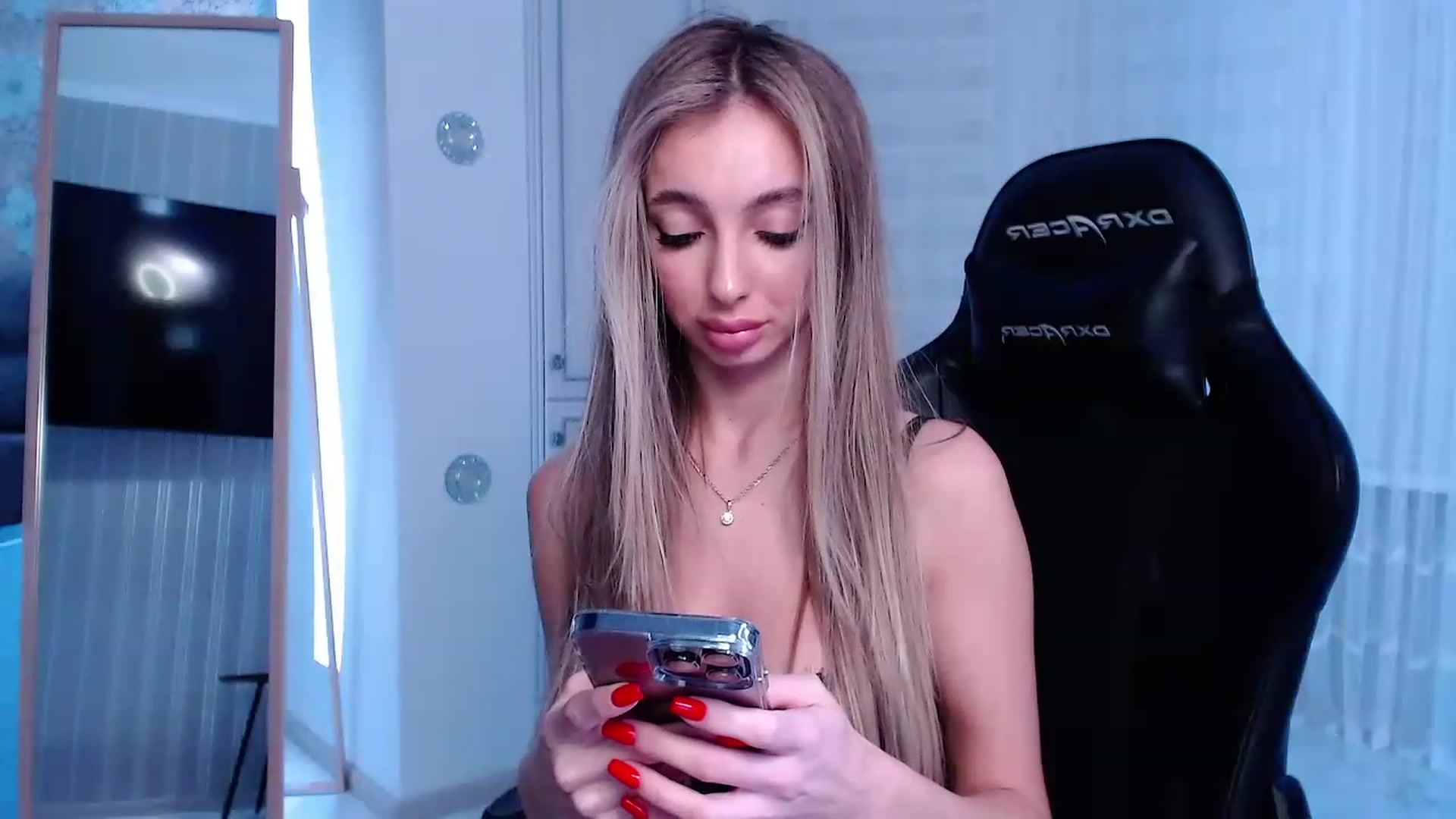 Gallery image thumbnail from AngelLove__'s myfreecams stream on, 02/07/2023, 24:32 image 19 of 20