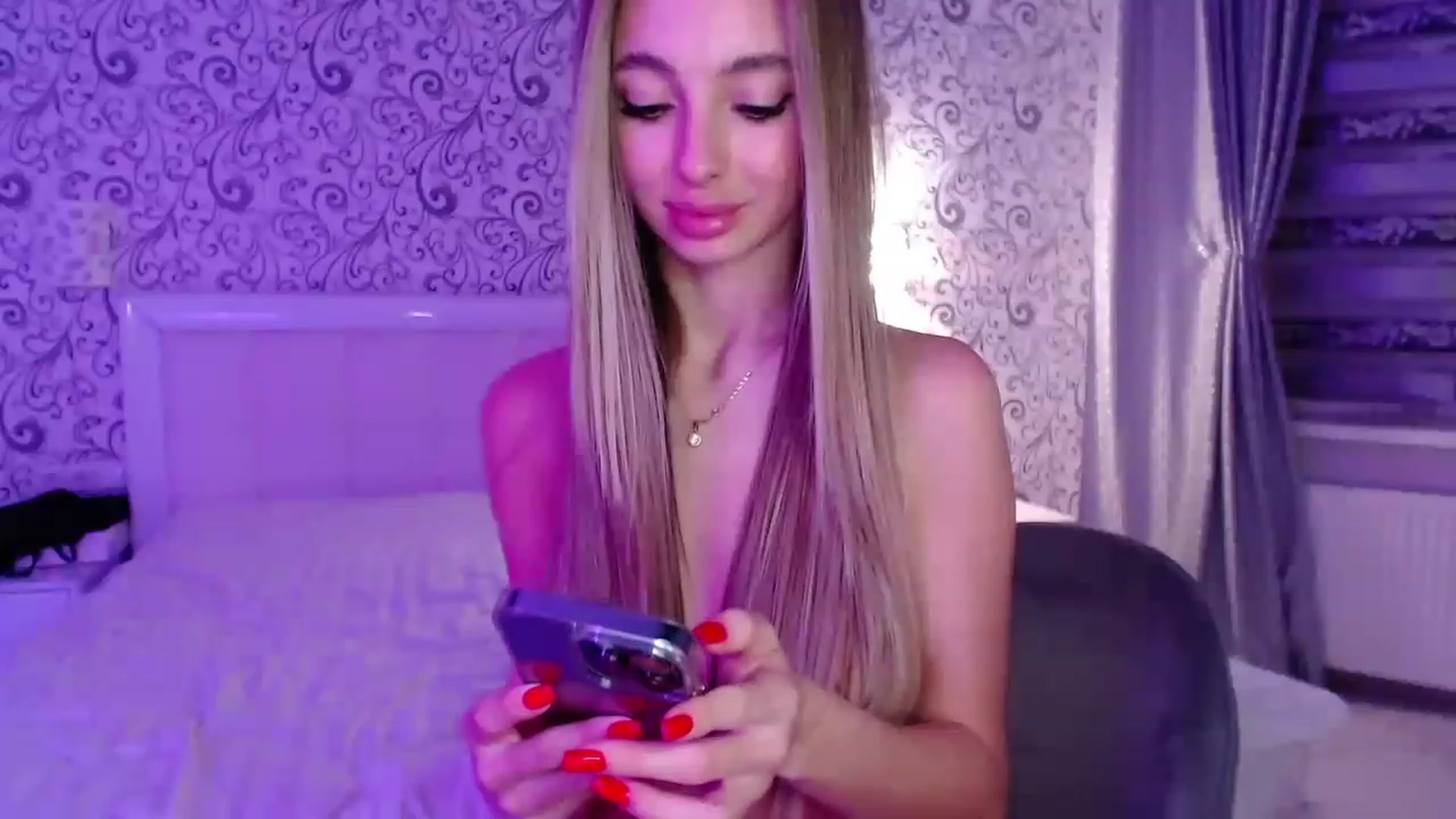 Gallery image thumbnail from AngelLove__'s myfreecams stream on, 02/11/2023, 24:21 image 2 of 20