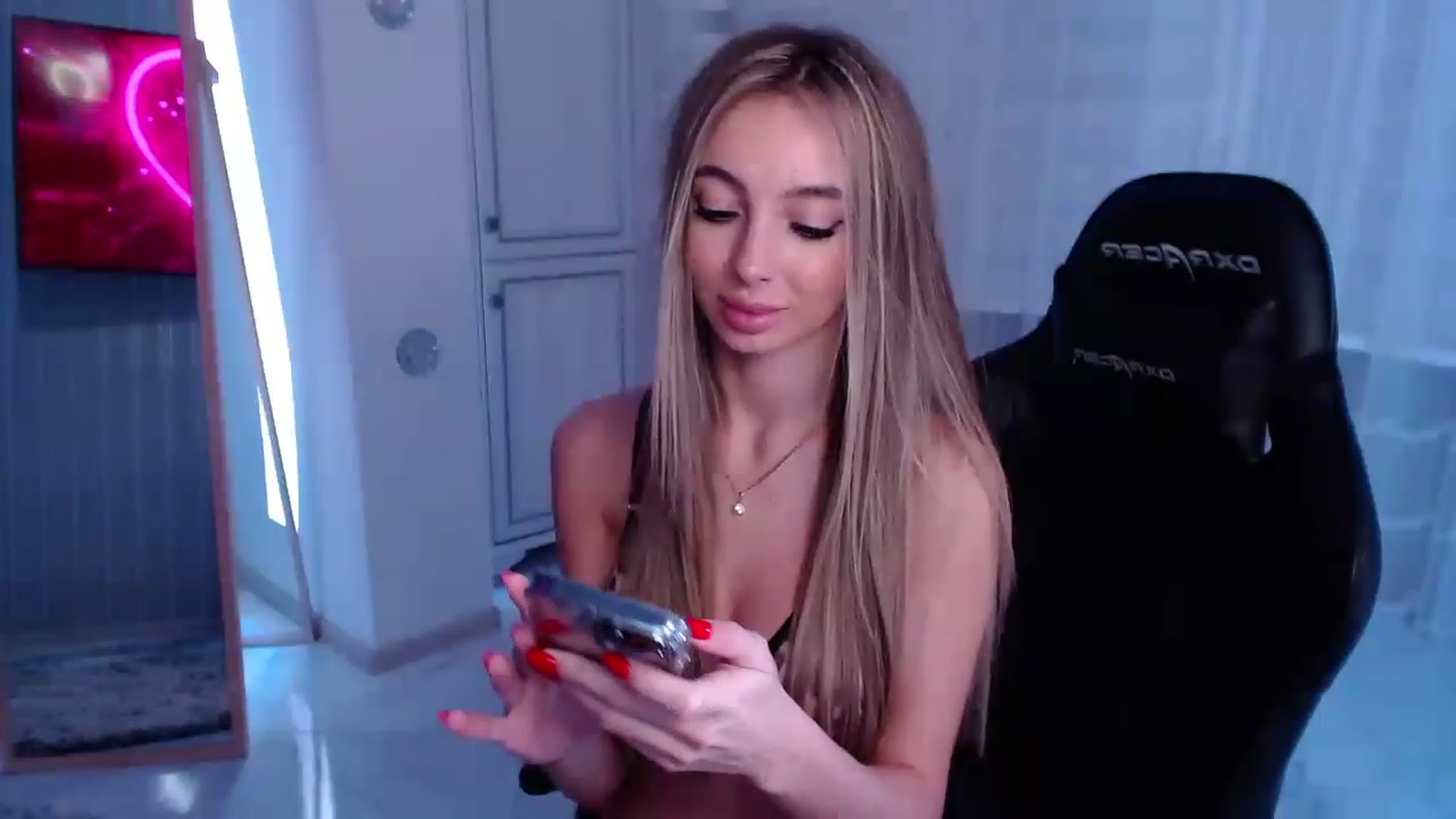 Gallery image thumbnail from AngelLove__'s myfreecams stream on, 02/16/2023, 24:58 image 14 of 20