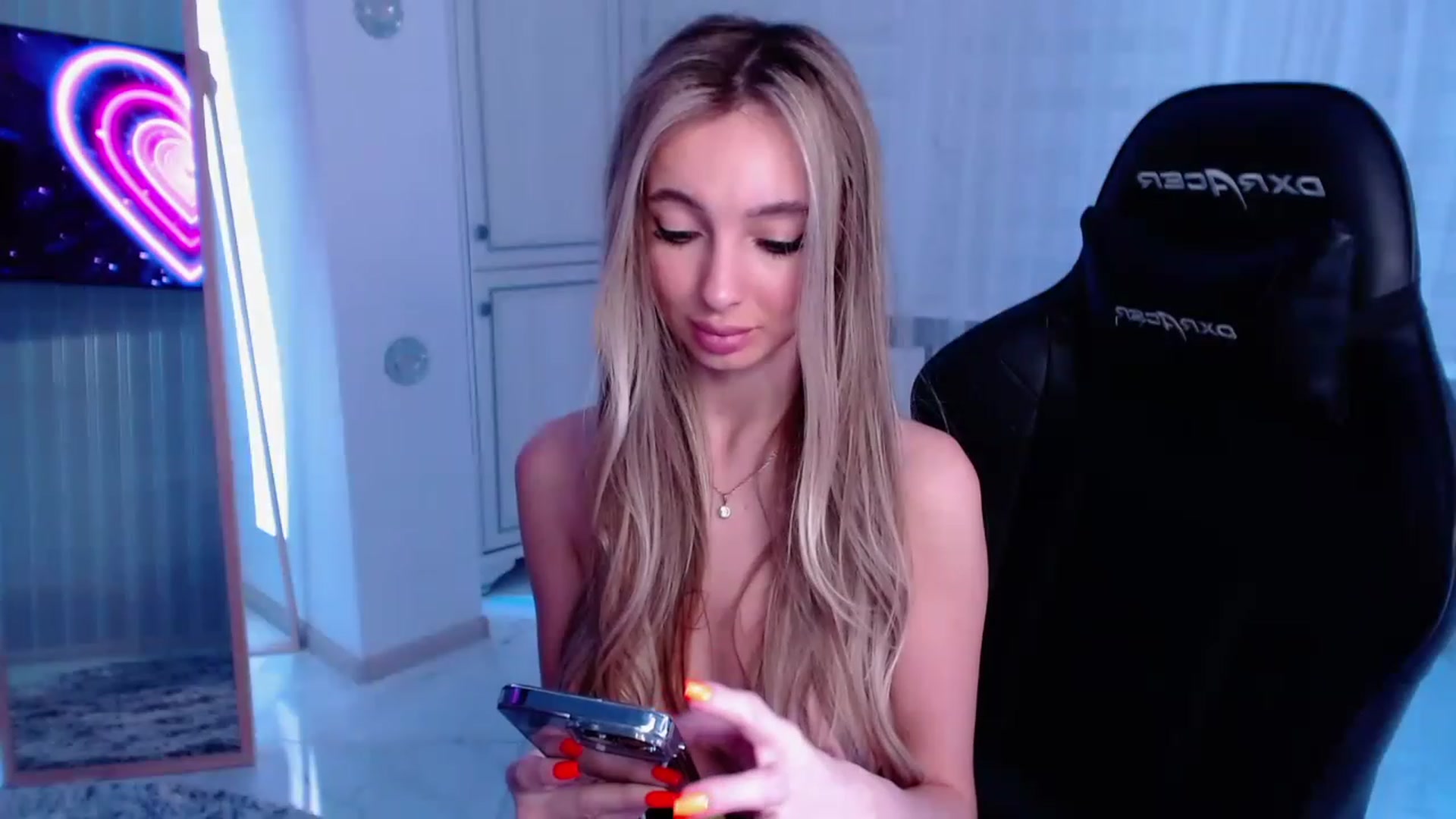 Gallery image thumbnail from AngelLove__'s myfreecams stream on, 03/02/2023, 23:05 image 20 of 20