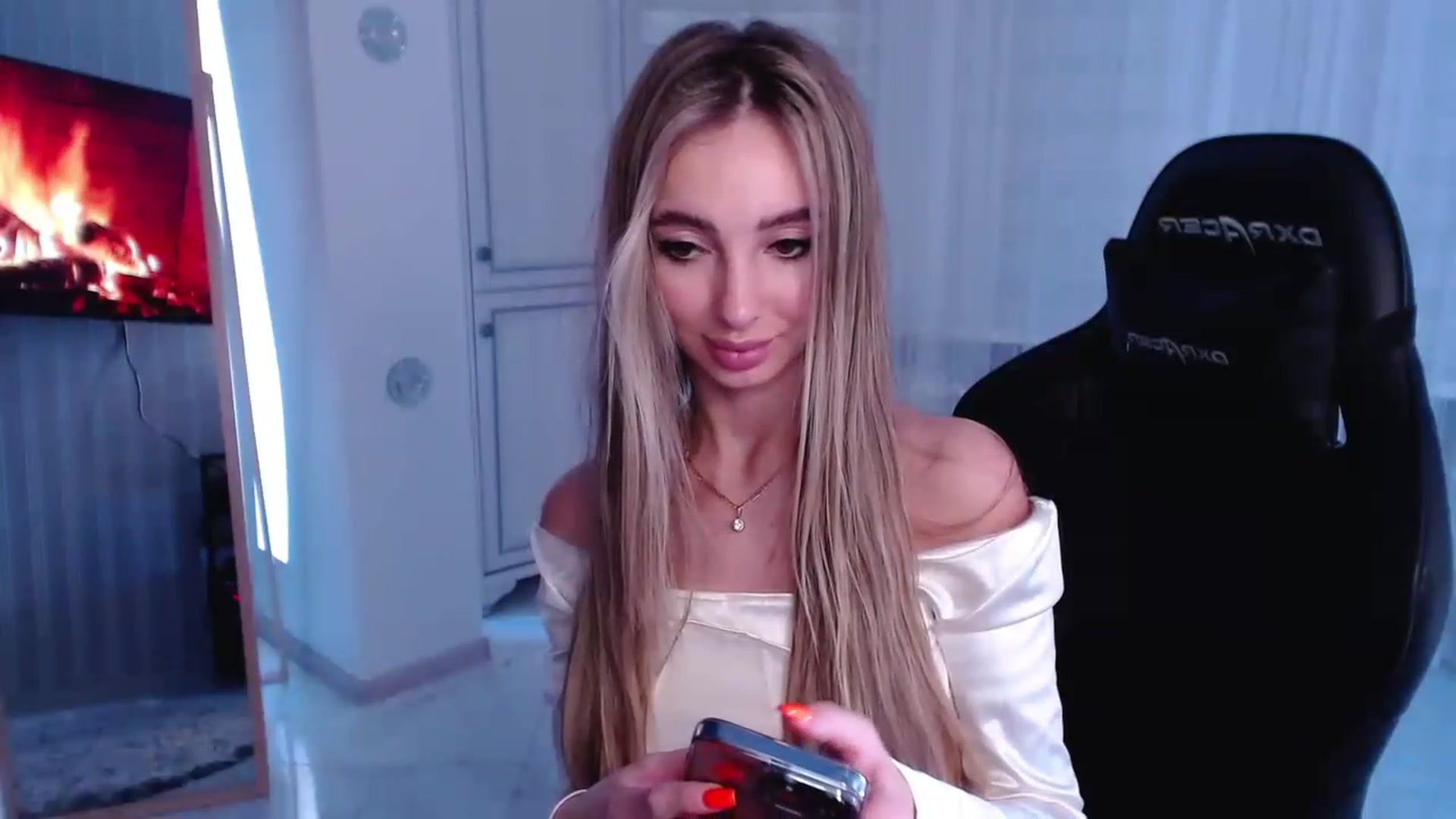 Gallery image thumbnail from AngelLove__'s myfreecams stream on, 03/15/2023, 23:36 image 11 of 20