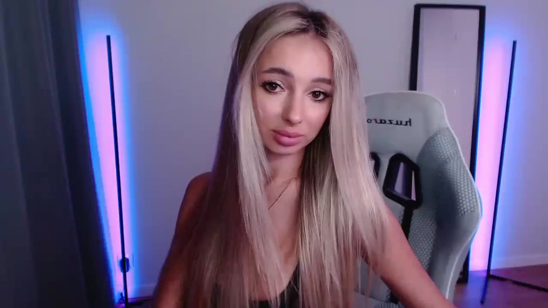 Gallery image thumbnail from AngelLove__'s myfreecams stream on, 09/26/2023, 22:52 image 1 of 20