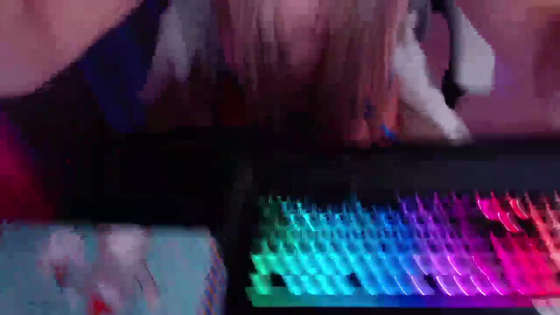 Gallery image thumbnail from AngelLove__'s myfreecams stream on, 11/06/2023, 02:08 image 19 of 20