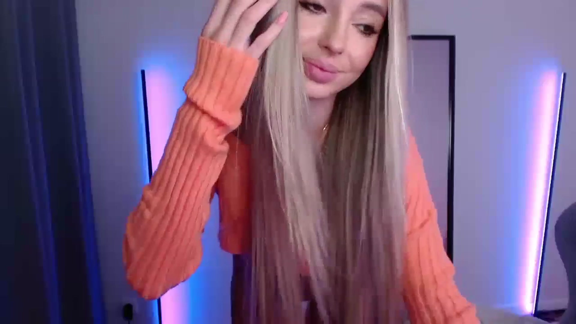 Gallery image thumbnail from AngelLove__'s myfreecams stream on, 11/13/2023, 23:29 image 17 of 20