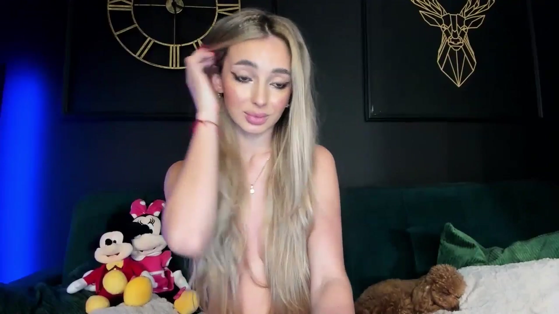 Gallery image thumbnail from AngelLove__'s myfreecams stream on, 04/23/2024, 22:24 image 5 of 20