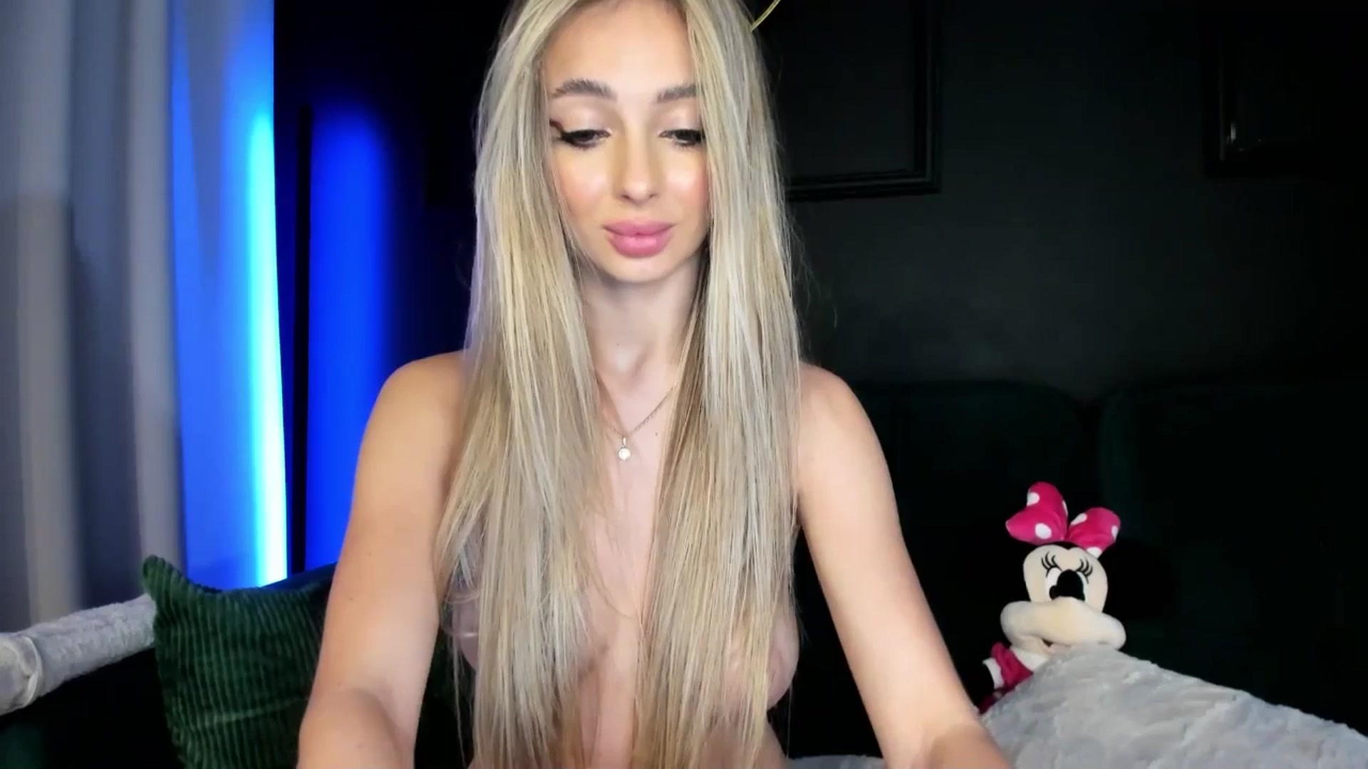 Gallery image thumbnail from AngelLove__'s myfreecams stream on, 04/29/2024, 02:00 image 3 of 20