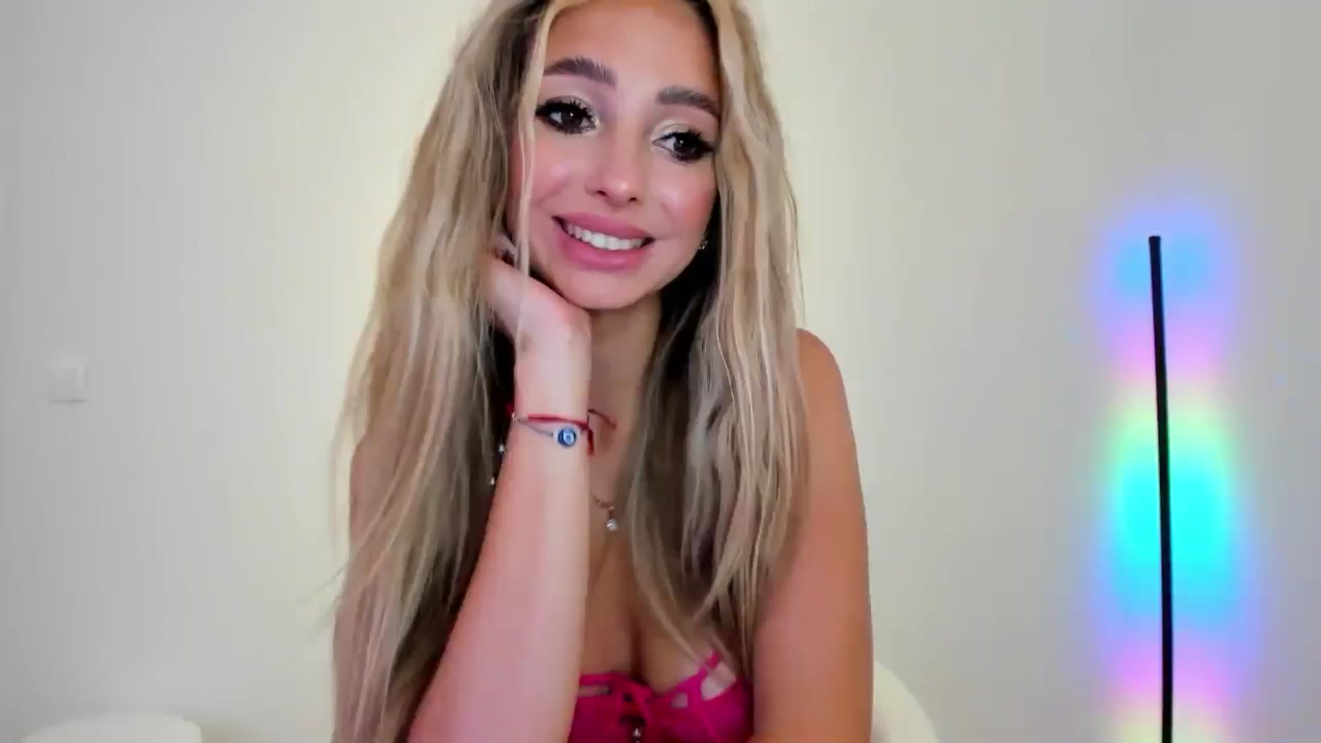 Gallery image thumbnail from AngelLove__'s myfreecams stream on, 08/21/2024, 02:37 image 1 of 20