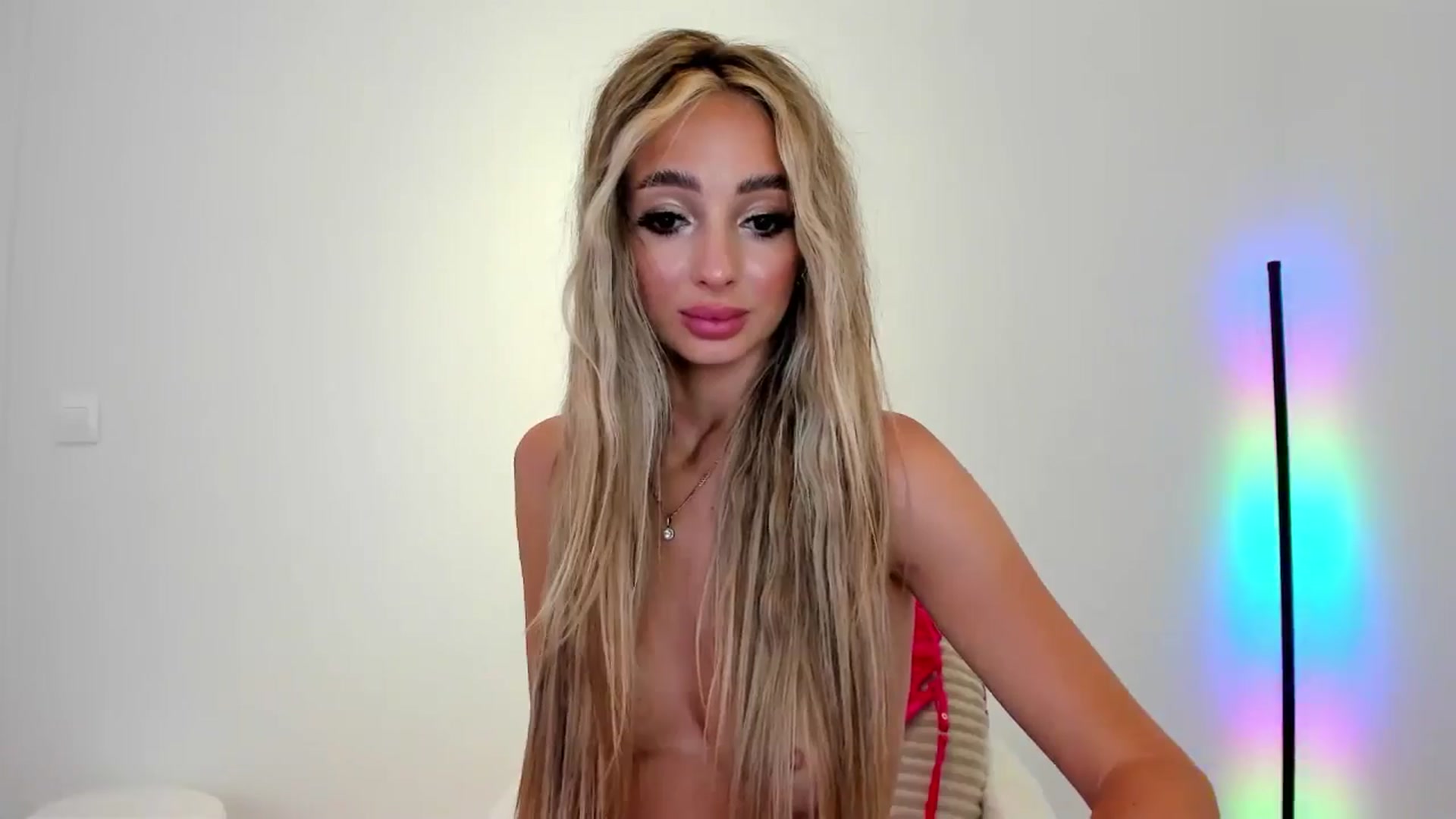 Gallery image thumbnail from AngelLove__'s myfreecams stream on, 08/21/2024, 02:37 image 7 of 20