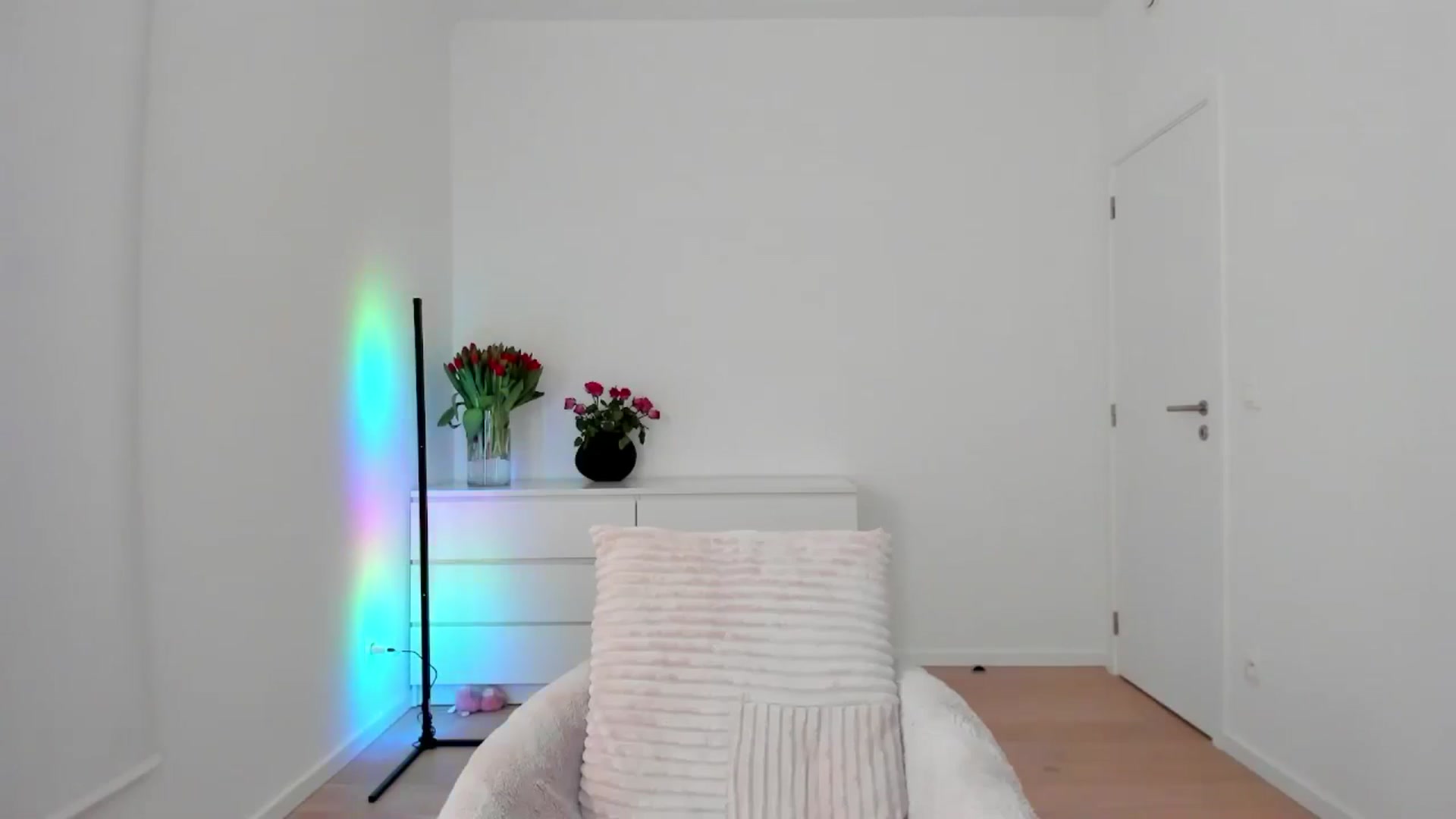 Gallery image thumbnail from AngelLove__'s myfreecams stream on, 11/08/2024, 23:38 image 9 of 20