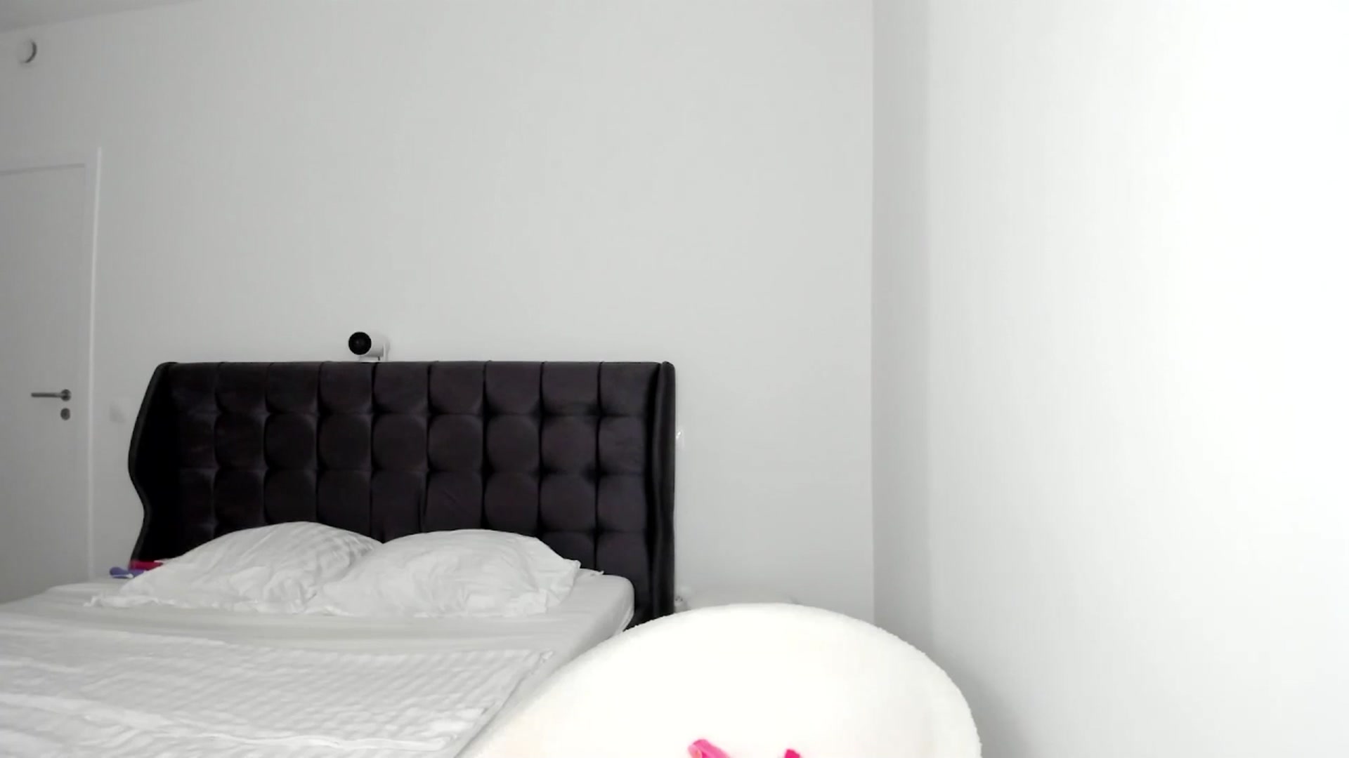 Gallery image thumbnail from AngelLove__'s myfreecams stream on, 07/02/2025, 23:47 image 11 of 20