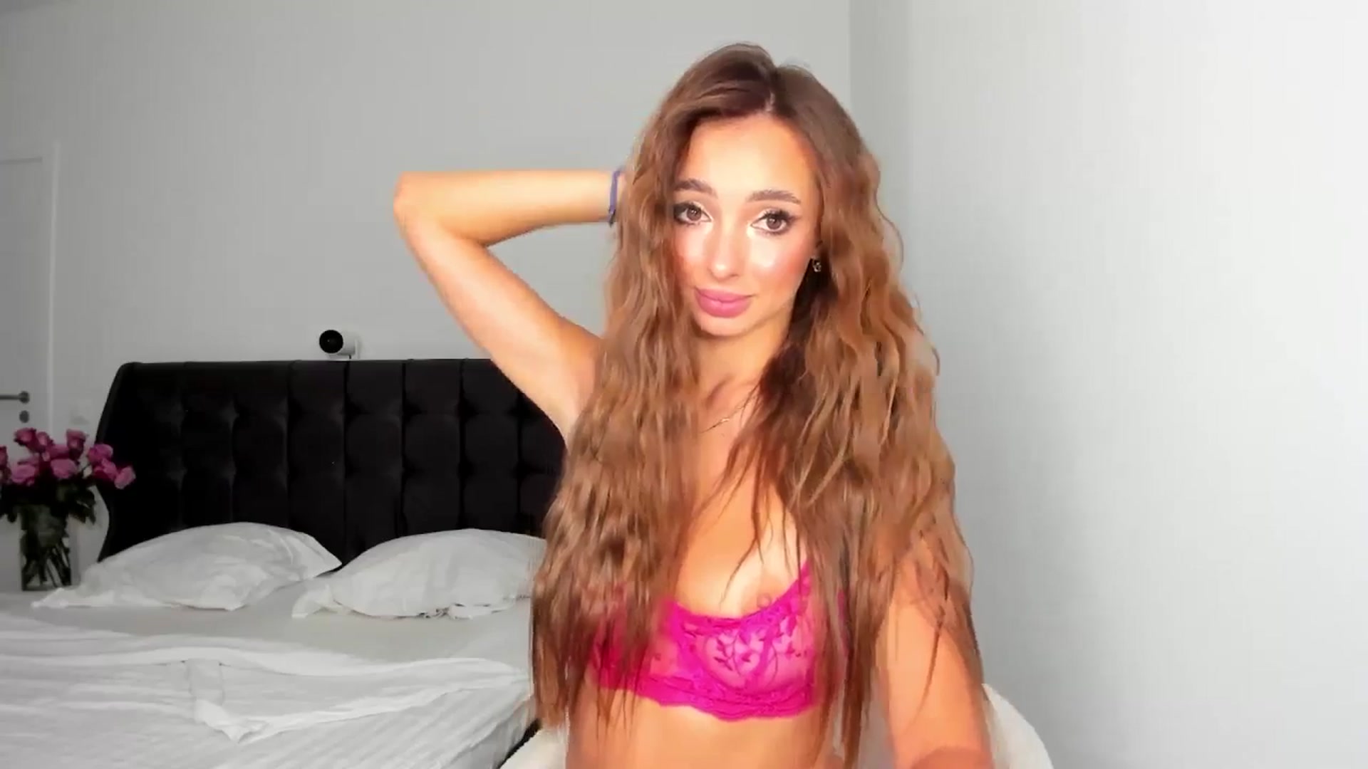 Gallery image thumbnail from AngelLove__'s myfreecams stream on, 07/05/2025, 24:10 image 14 of 20