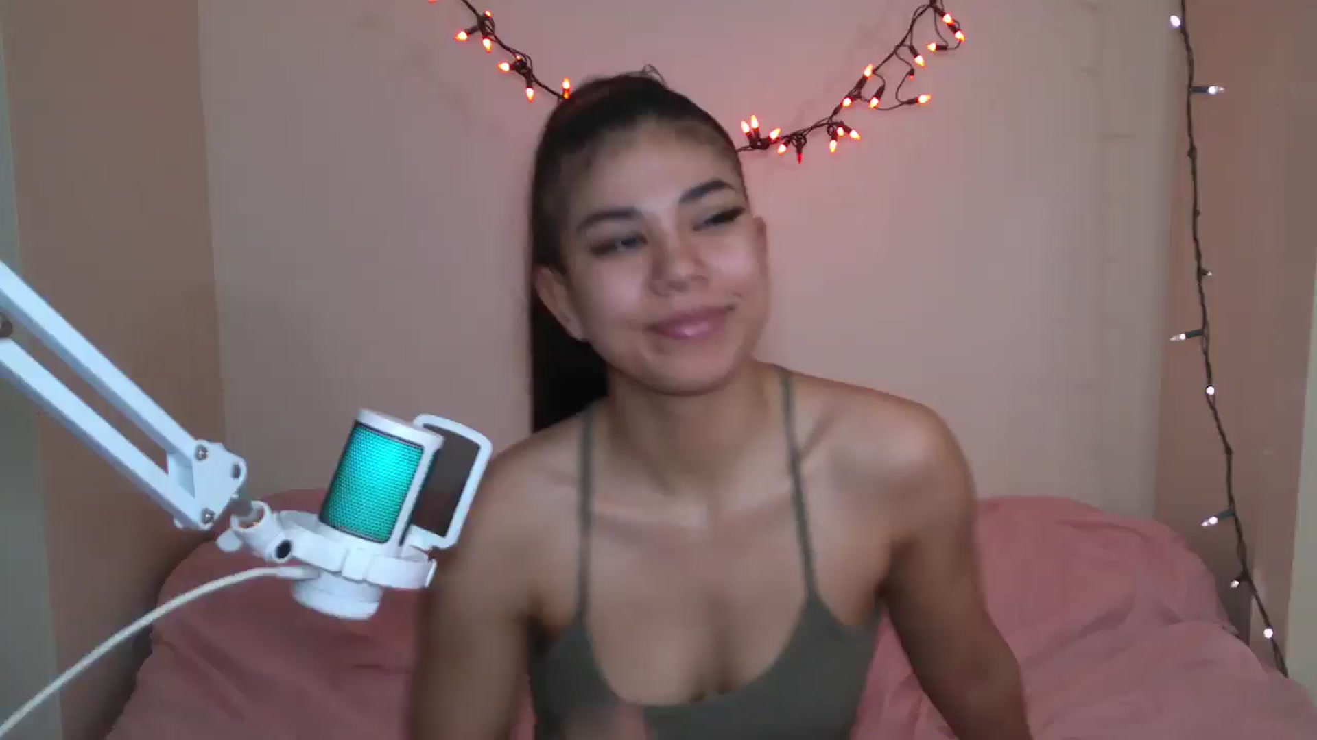 Gallery image thumbnail from AngelMadisonX's myfreecams stream on, 04/03/2025, 12:20 image 1 of 20
