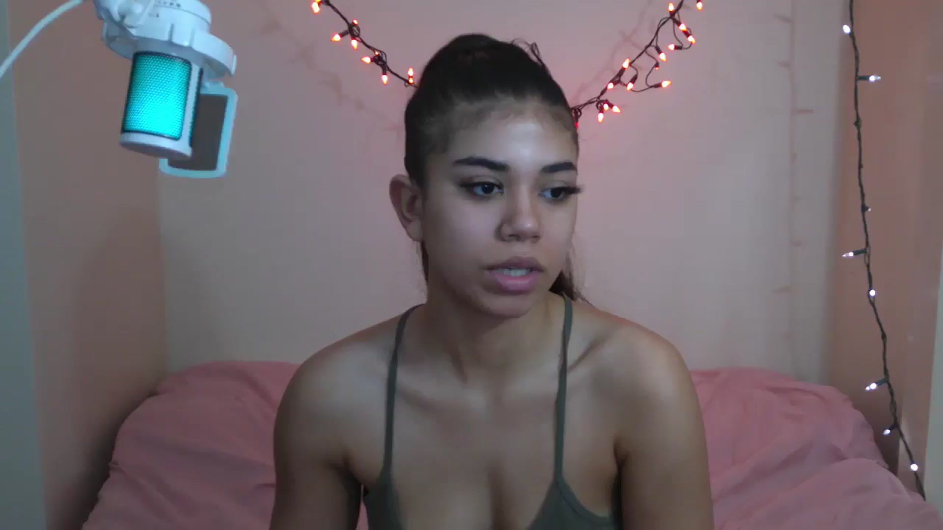Gallery image thumbnail from AngelMadisonX's myfreecams stream on, 04/03/2025, 12:20 image 17 of 20