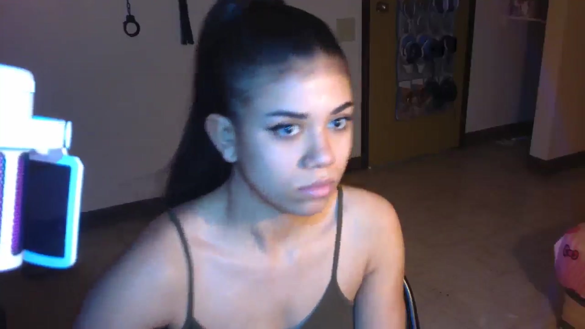 Gallery image thumbnail from AngelMadisonX's myfreecams stream on, 04/08/2025, 11:45 image 5 of 20