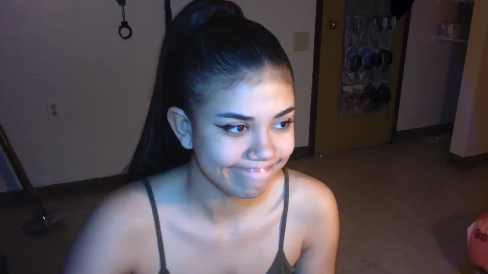 Gallery image thumbnail from AngelMadisonX's myfreecams stream on, 04/08/2025, 11:45 image 10 of 20
