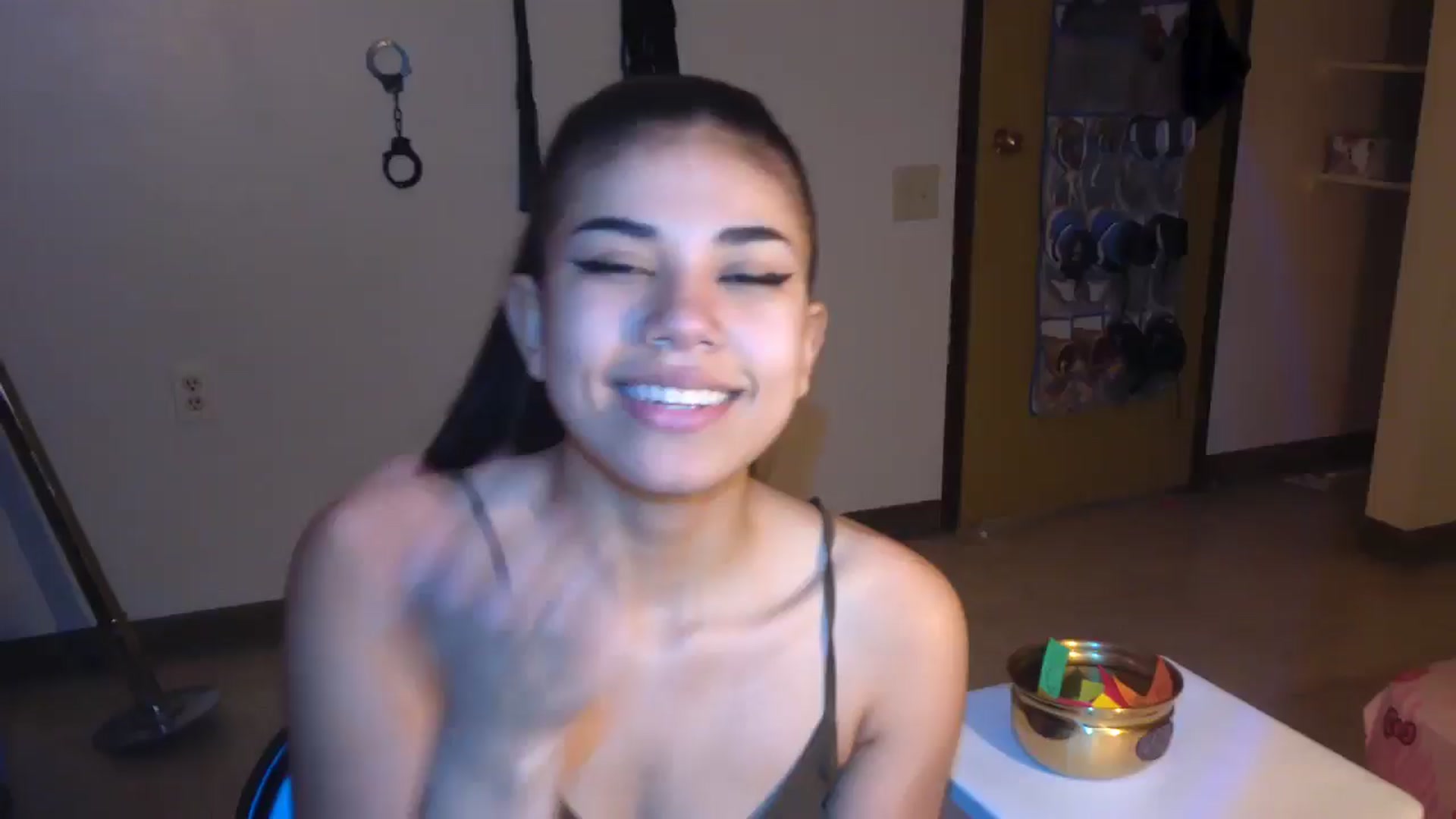 Gallery image thumbnail from AngelMadisonX's myfreecams stream on, 04/08/2025, 12:38 image 6 of 20