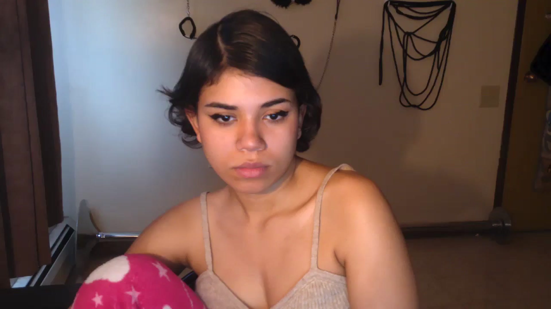 Gallery image thumbnail from AngelMadisonX's myfreecams stream on, 04/16/2025, 20:15 image 9 of 20
