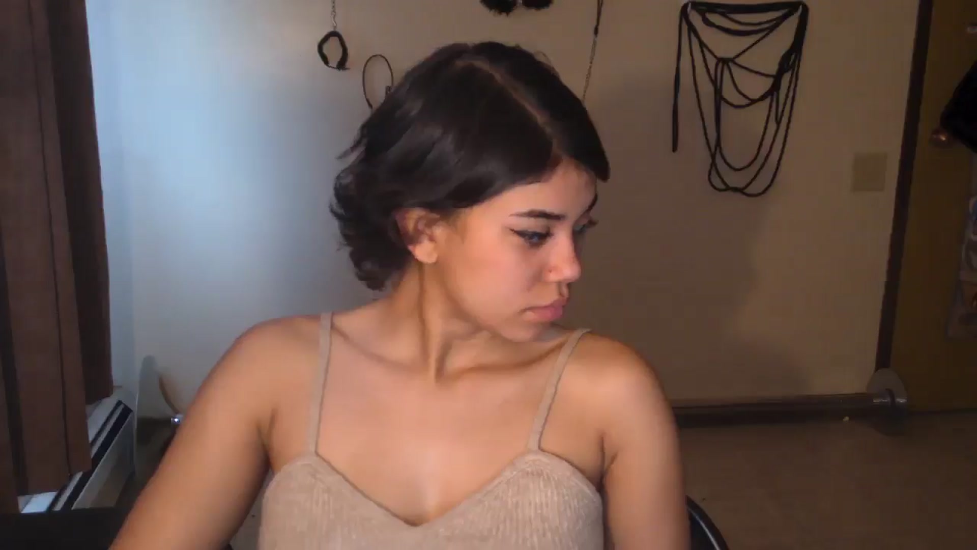 Gallery image thumbnail from AngelMadisonX's myfreecams stream on, 04/16/2025, 20:15 image 6 of 20