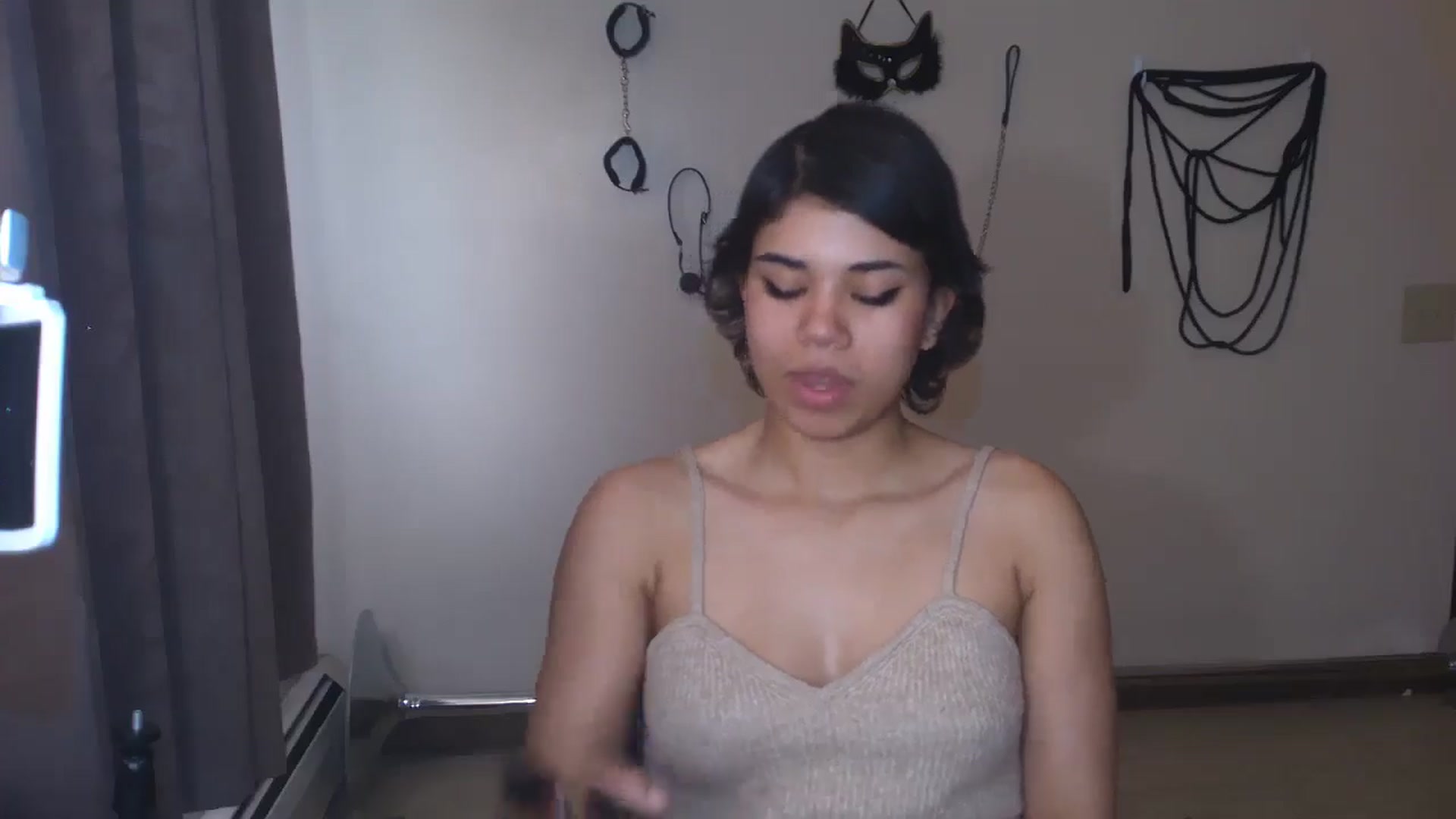 Gallery image thumbnail from AngelMadisonX's myfreecams stream on, 04/16/2025, 20:15 image 18 of 20