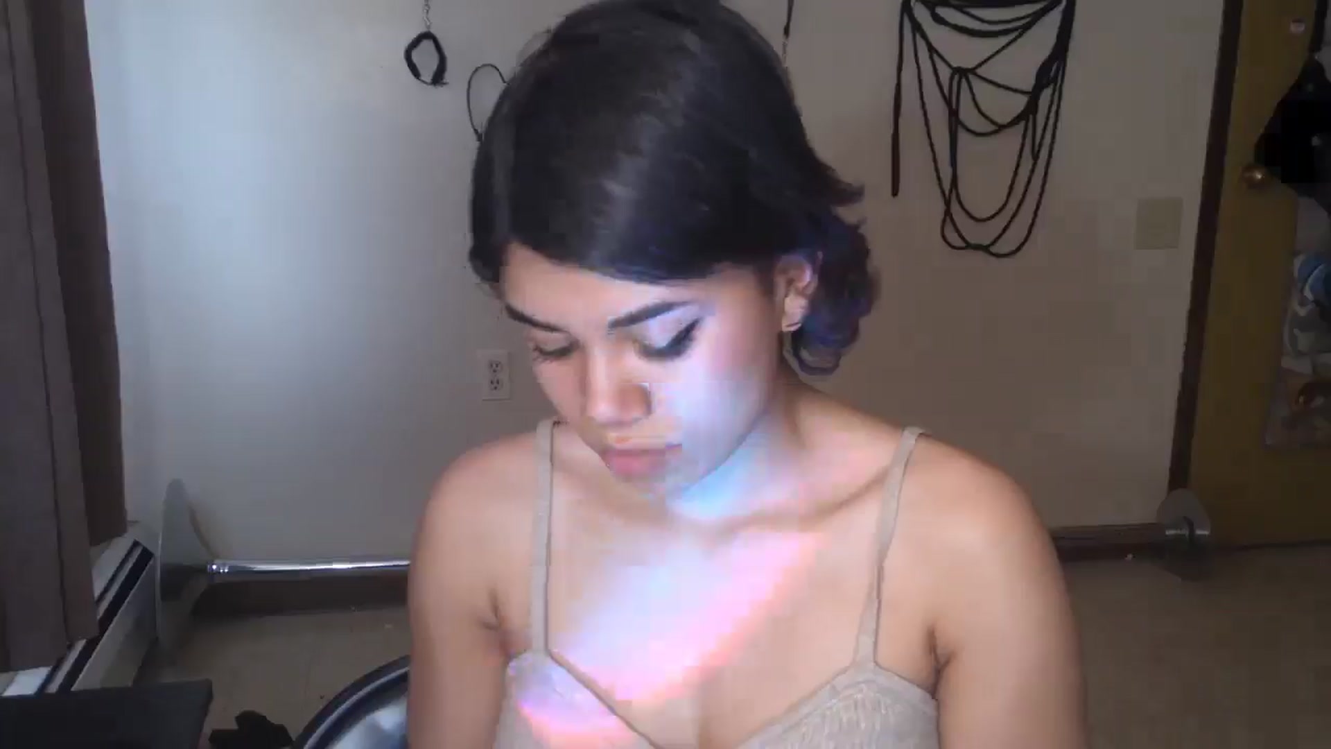 Gallery image thumbnail from AngelMadisonX's myfreecams stream on, 04/16/2025, 20:15 image 14 of 20