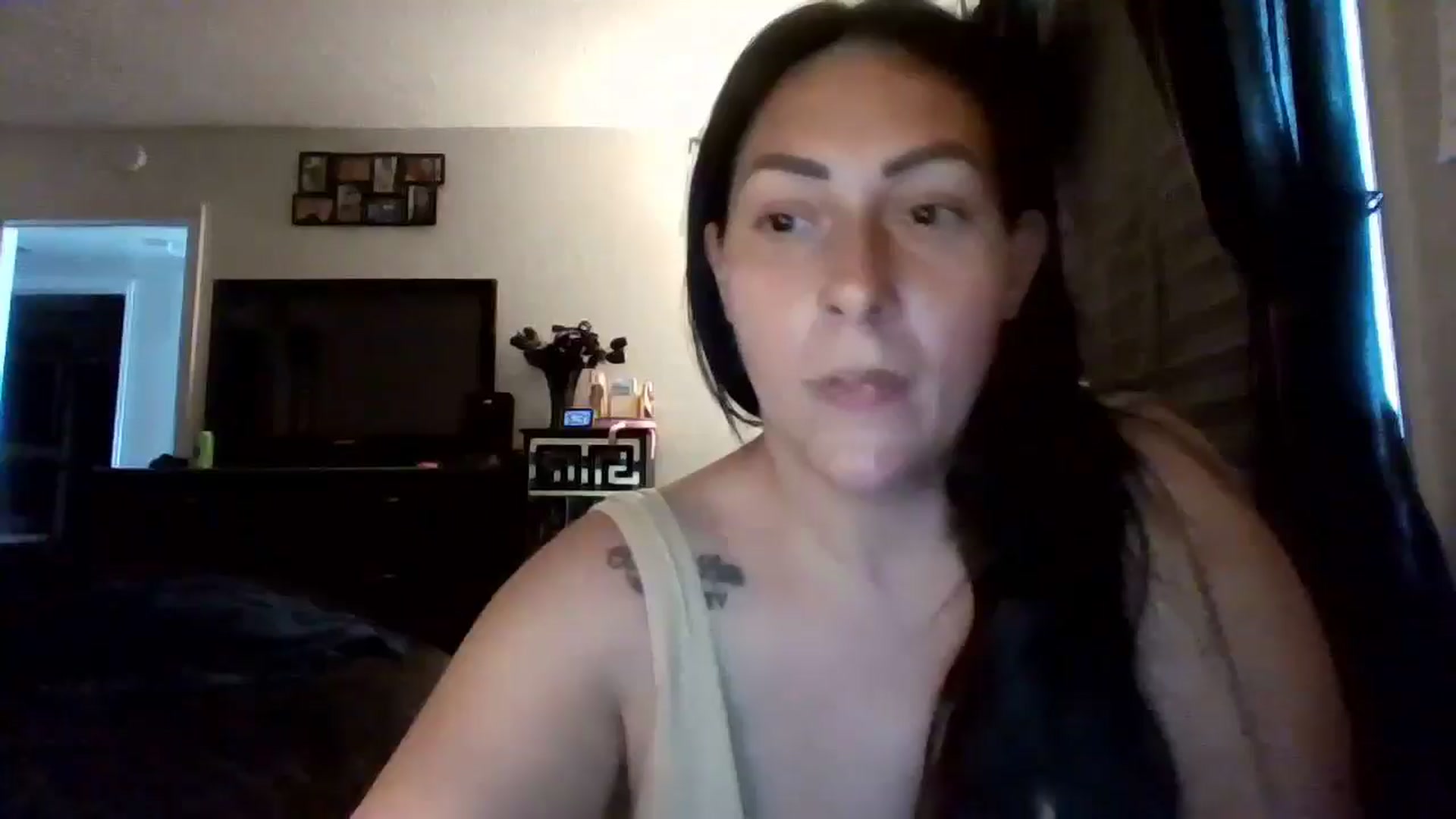 Gallery image thumbnail from AngelMarie77's myfreecams stream on, 05/18/2024, 15:54 image 1 of 20