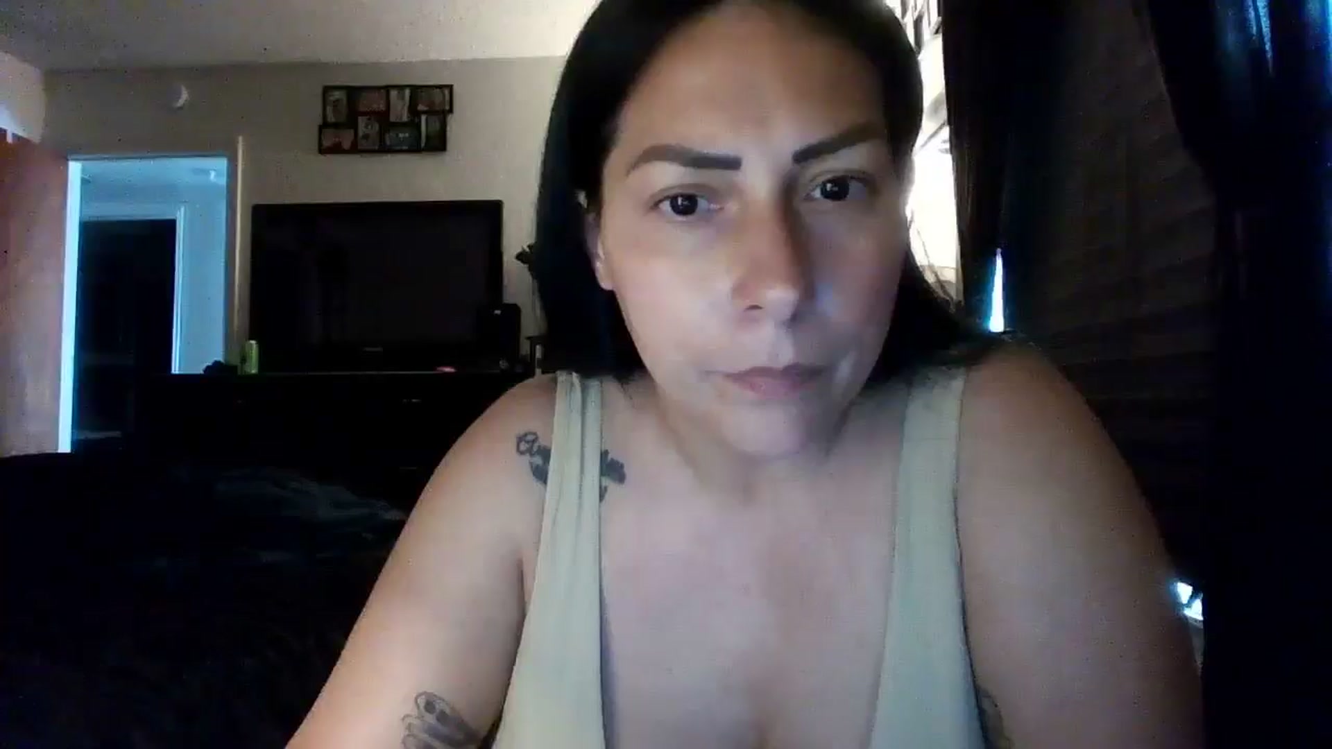 Gallery image thumbnail from AngelMarie77's myfreecams stream on, 05/18/2024, 15:54 image 20 of 20