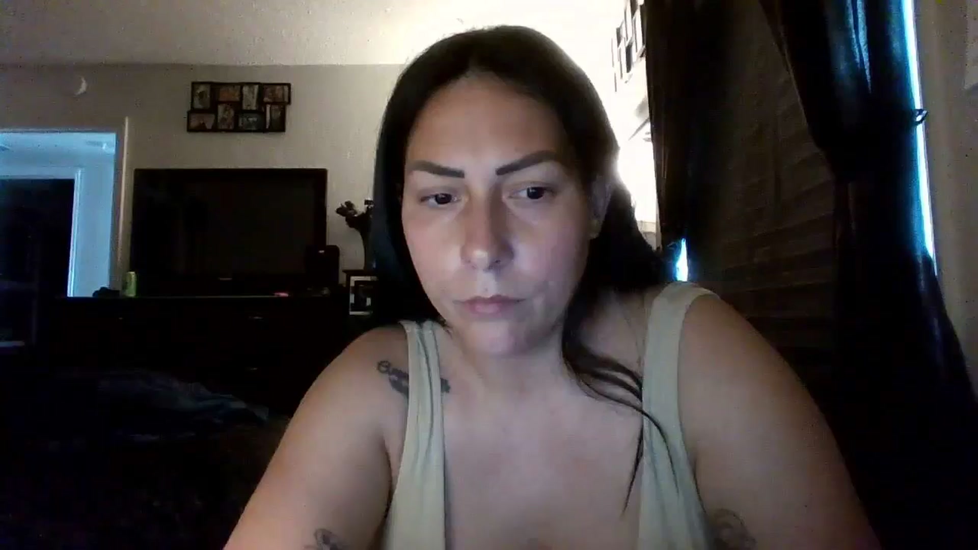 Gallery image thumbnail from AngelMarie77's myfreecams stream on, 05/18/2024, 15:54 image 5 of 20