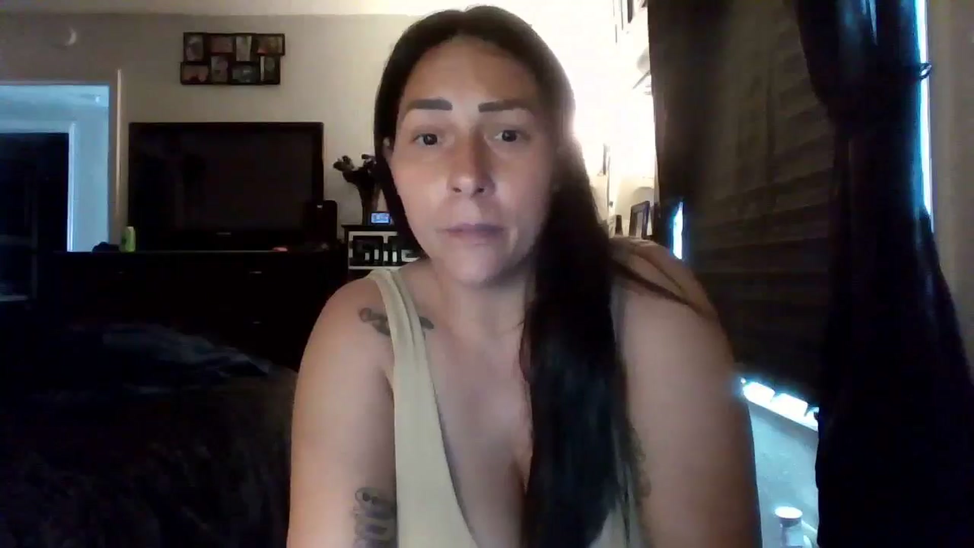 Gallery image thumbnail from AngelMarie77's myfreecams stream on, 05/18/2024, 15:54 image 14 of 20
