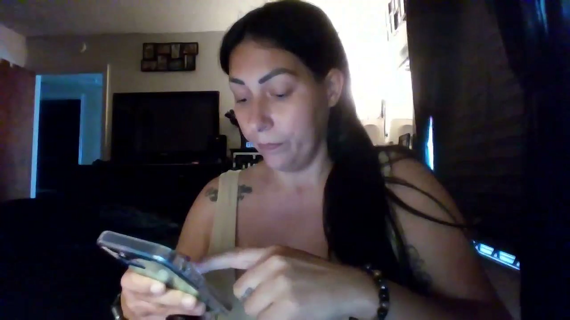 Gallery image thumbnail from AngelMarie77's myfreecams stream on, 05/18/2024, 16:42 image 5 of 20