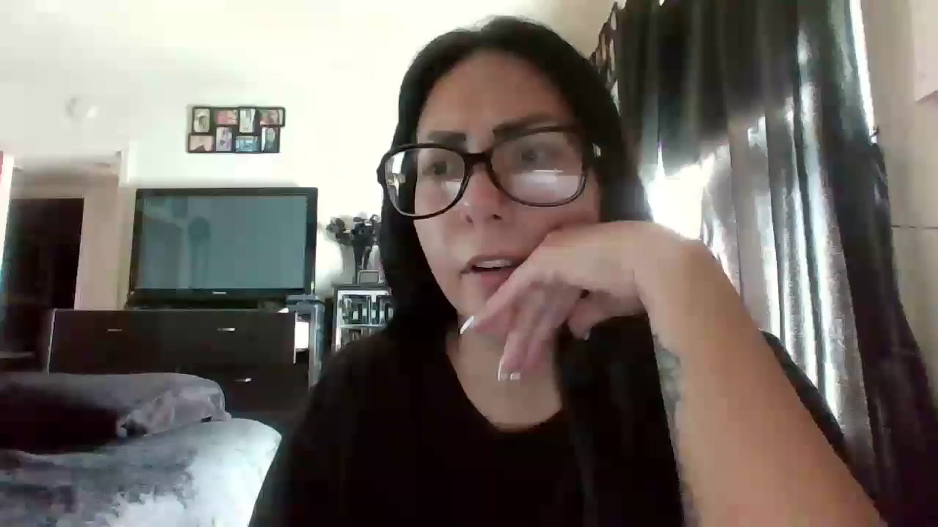 Gallery image thumbnail from AngelMarie77's myfreecams stream on, 05/19/2024, 15:15 image 6 of 20