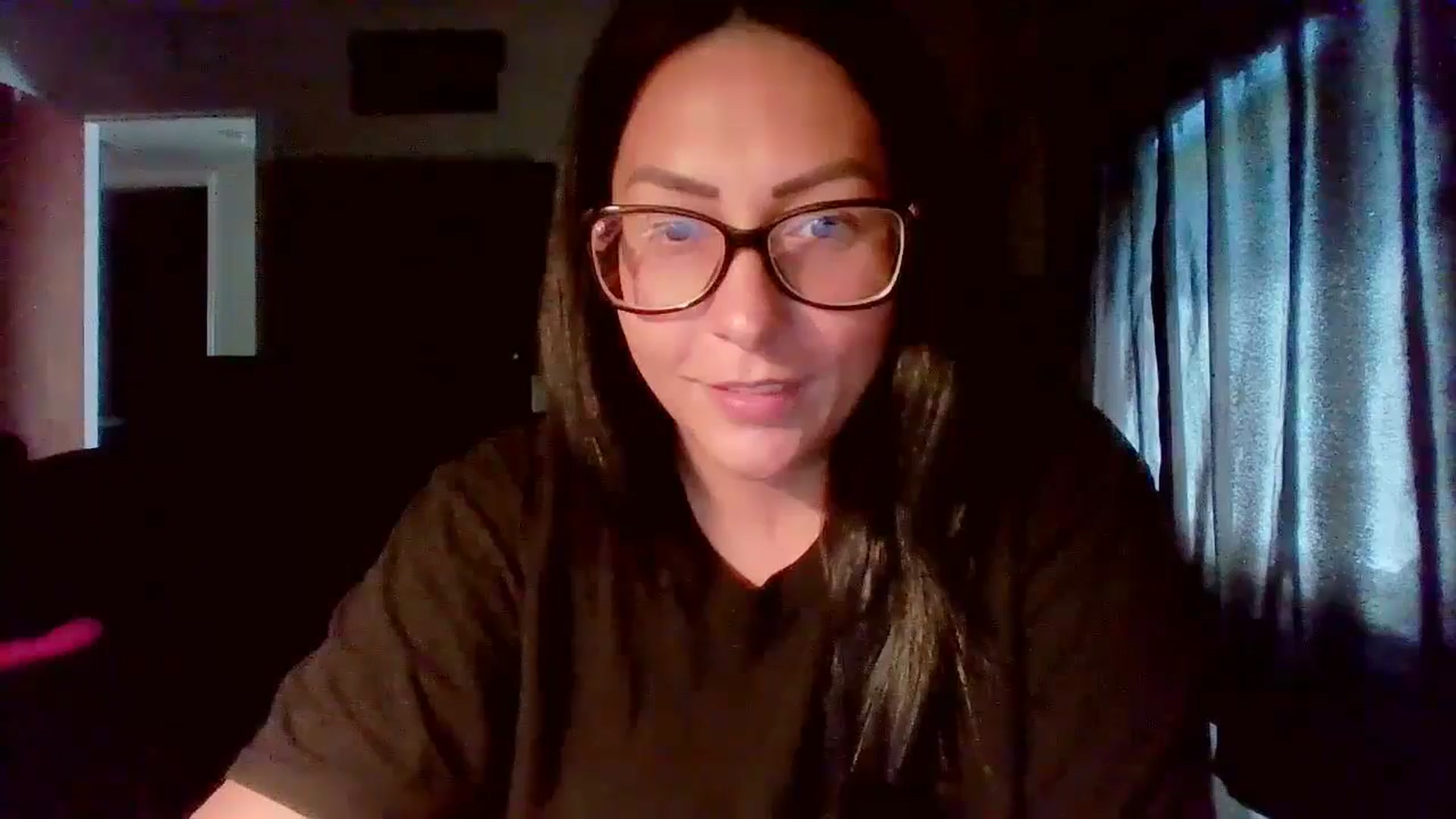 Gallery image thumbnail from AngelMarie77's myfreecams stream on, 05/19/2024, 15:55 image 15 of 20
