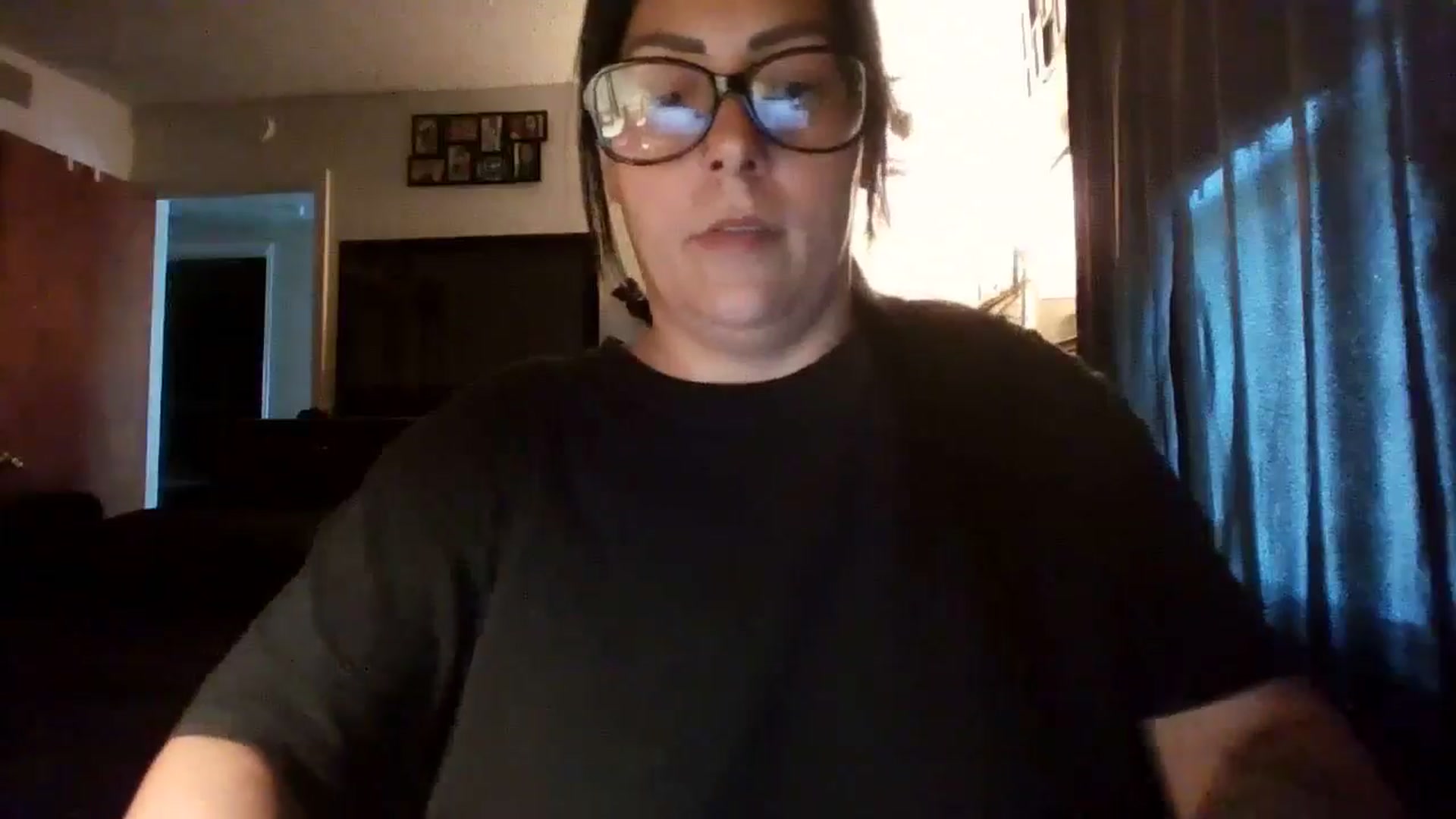 Gallery image thumbnail from AngelMarie77's myfreecams stream on, 05/19/2024, 16:47 image 15 of 20