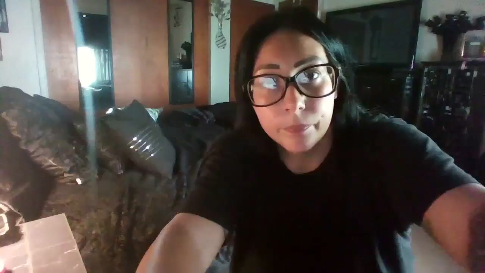 Gallery image thumbnail from AngelMarie77's myfreecams stream on, 05/19/2024, 20:18 image 11 of 20