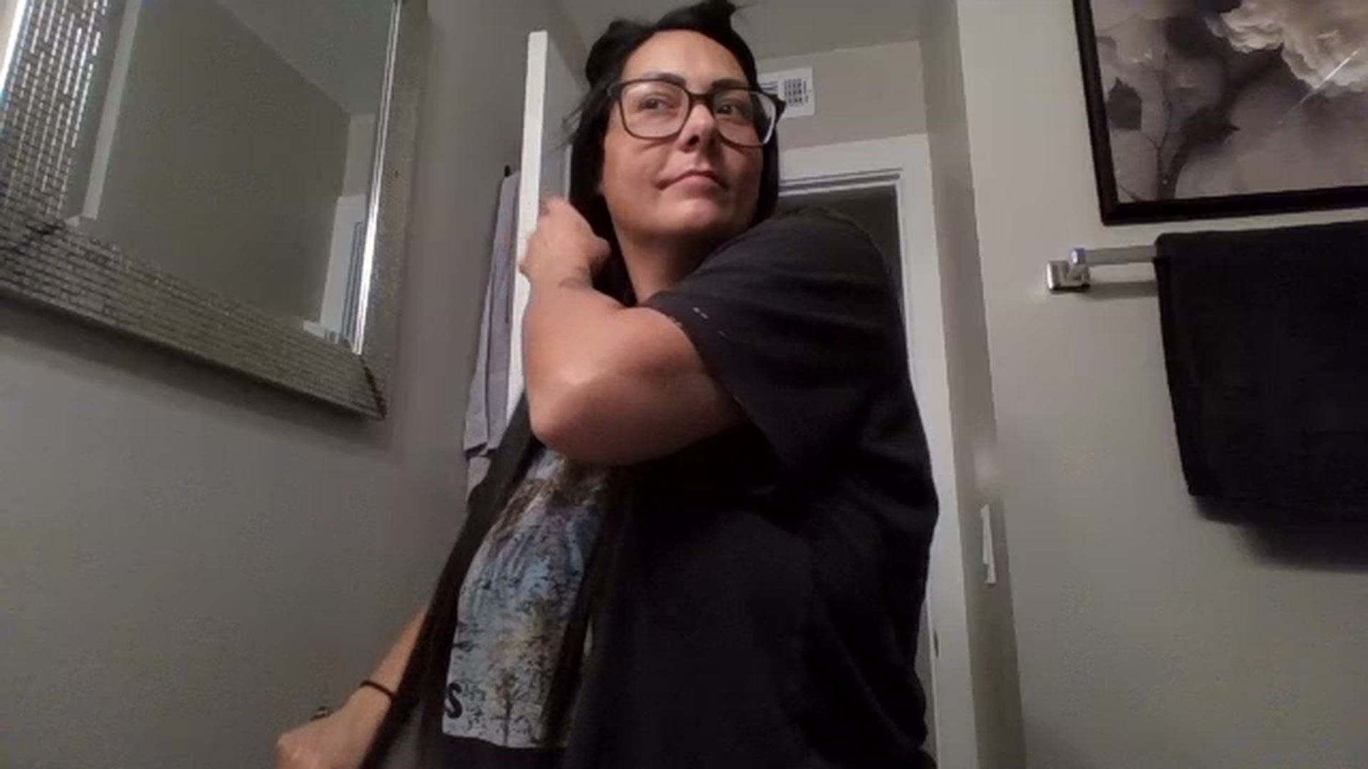 Gallery image thumbnail from AngelMarie77's myfreecams stream on, 03/23/2026, 16:04 image 17 of 20