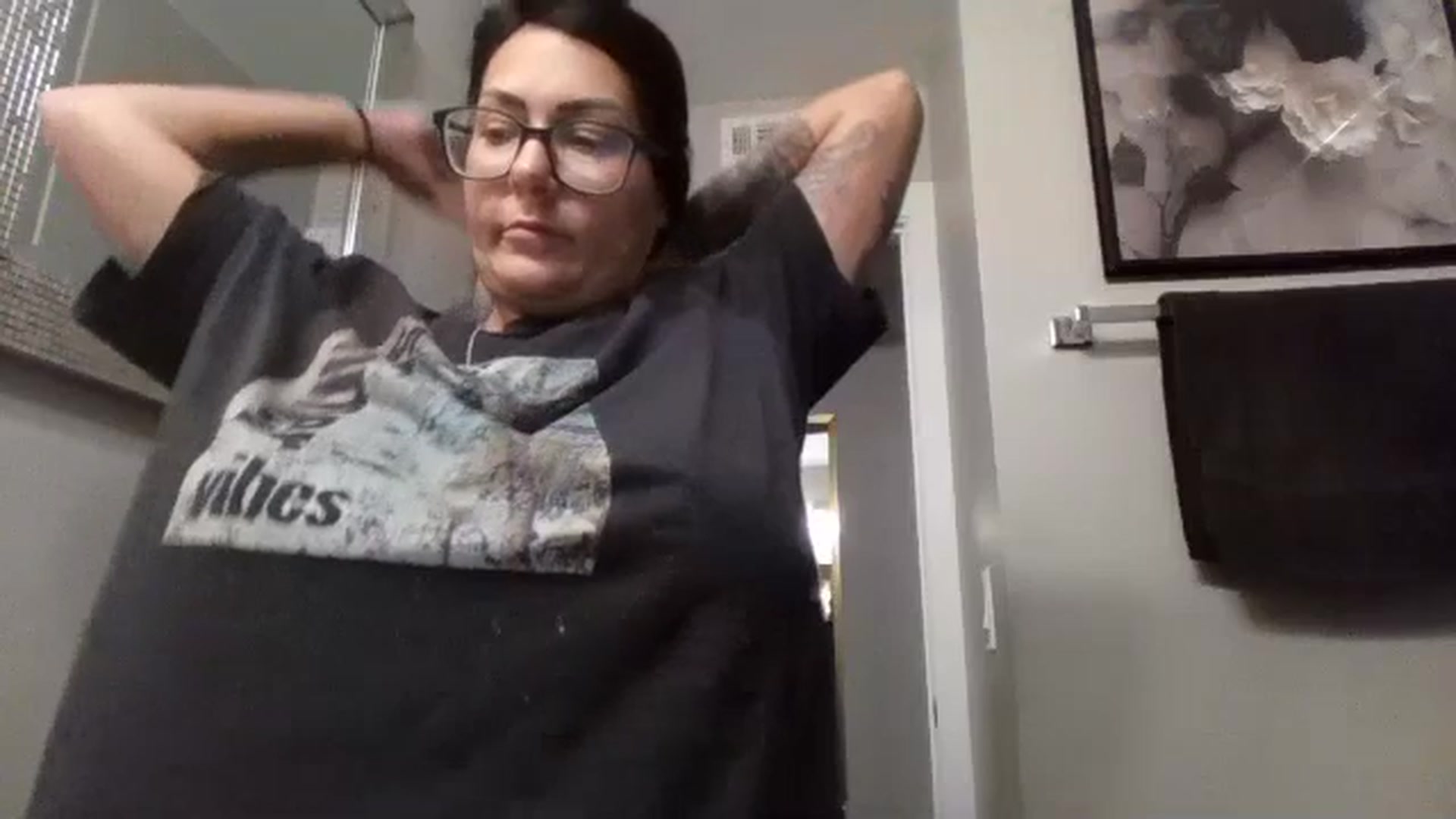 Gallery image thumbnail from AngelMarie77's myfreecams stream on, 03/23/2026, 16:04 image 12 of 20