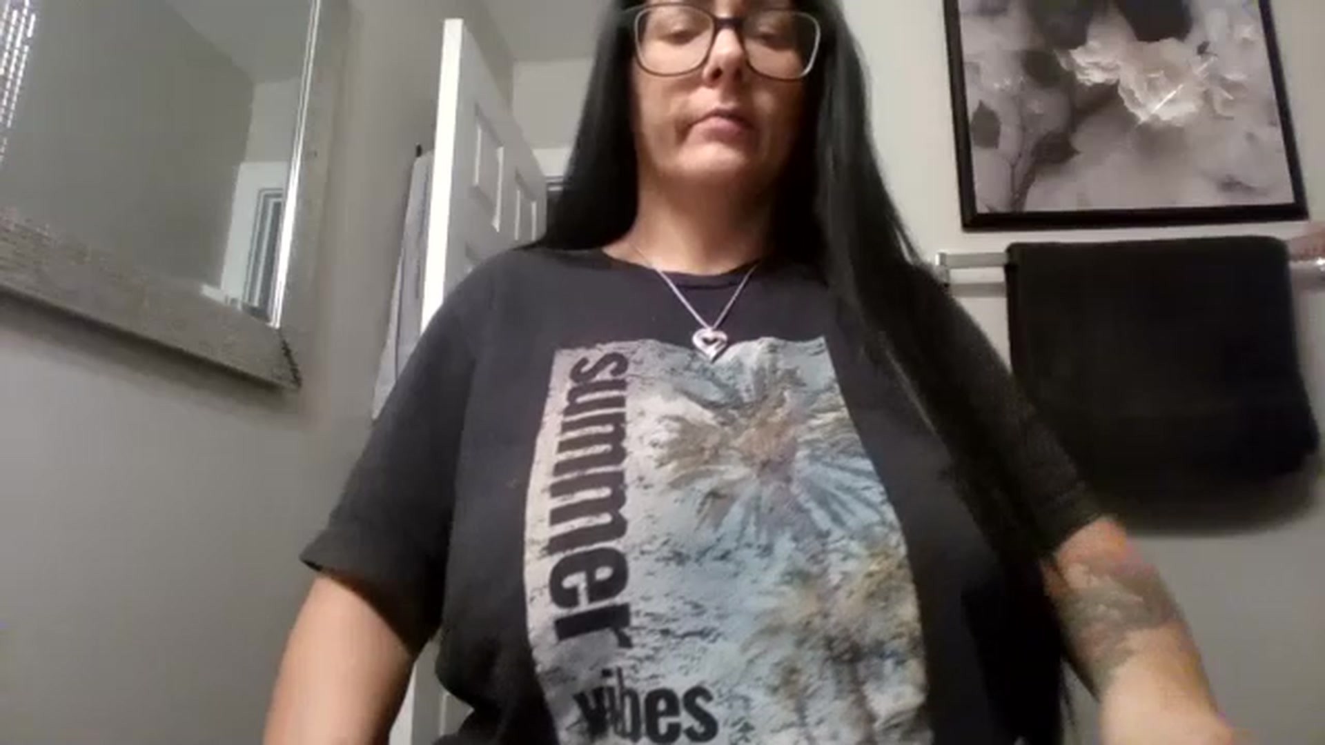 Gallery image thumbnail from AngelMarie77's myfreecams stream on, 03/23/2026, 16:37 image 9 of 20