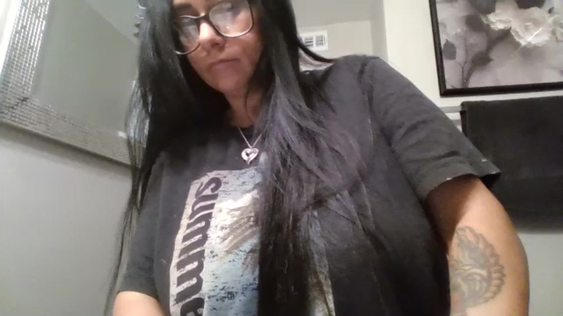 Gallery image thumbnail from AngelMarie77's myfreecams stream on, 03/23/2026, 16:37 image 4 of 20