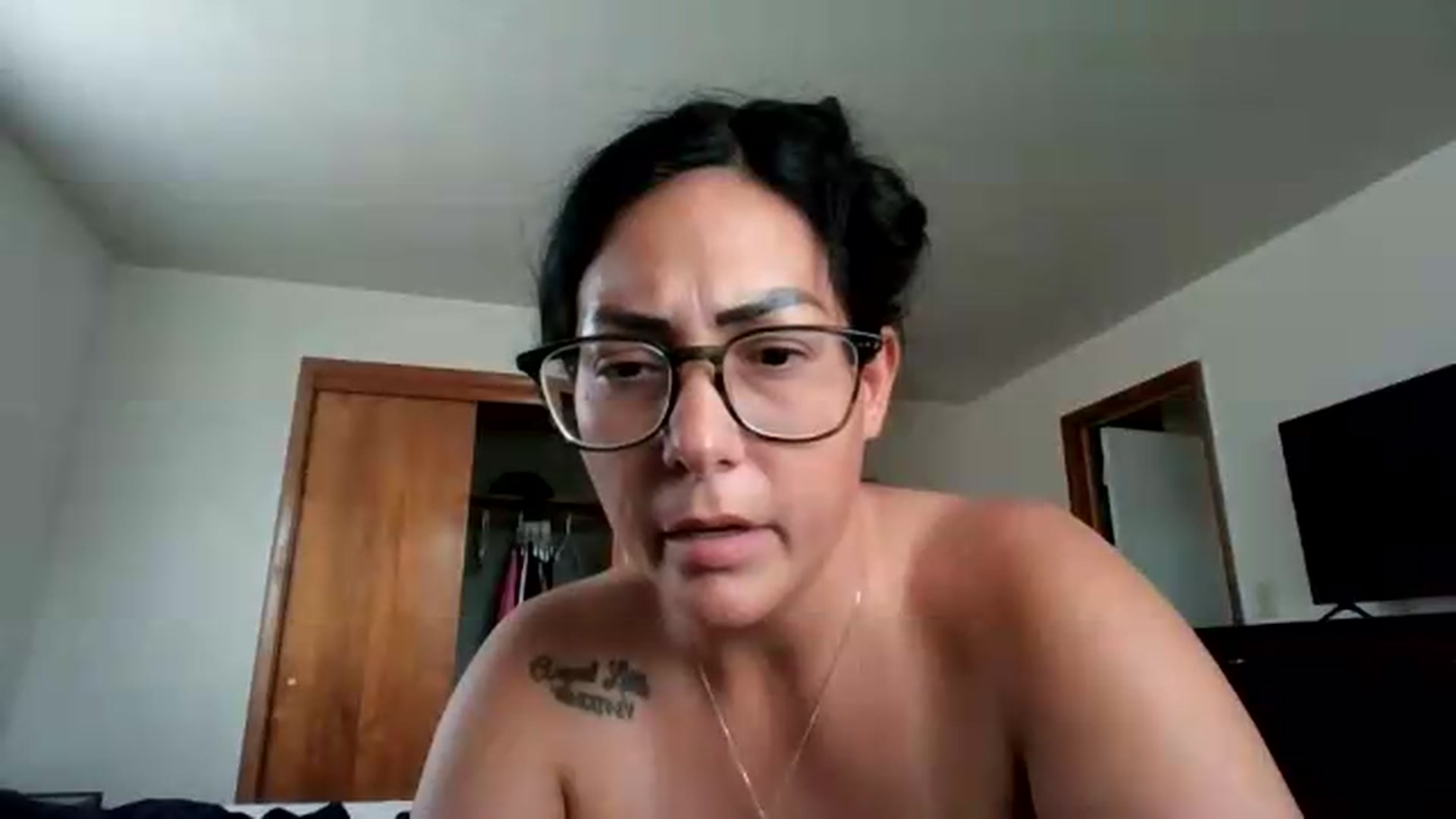 Gallery image thumbnail from AngelMarie77's myfreecams stream on, 09/17/2026, 15:58 image 16 of 20