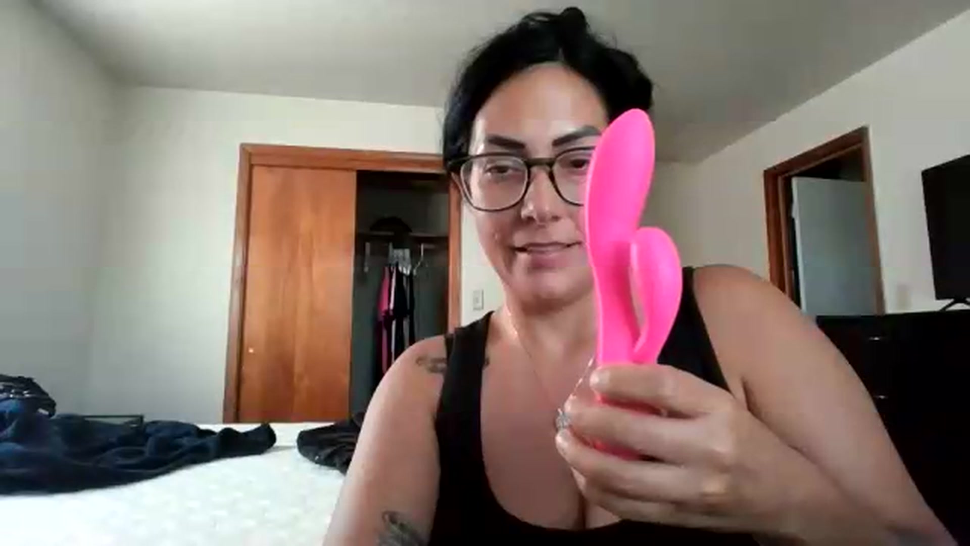 Gallery image thumbnail from AngelMarie77's myfreecams stream on, 09/17/2026, 16:49 image 20 of 20