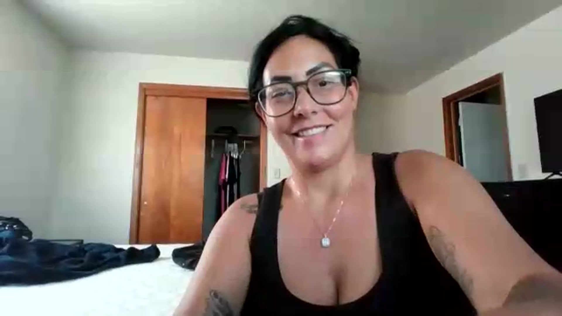 Gallery image thumbnail from AngelMarie77's myfreecams stream on, 09/17/2026, 16:49 image 19 of 20
