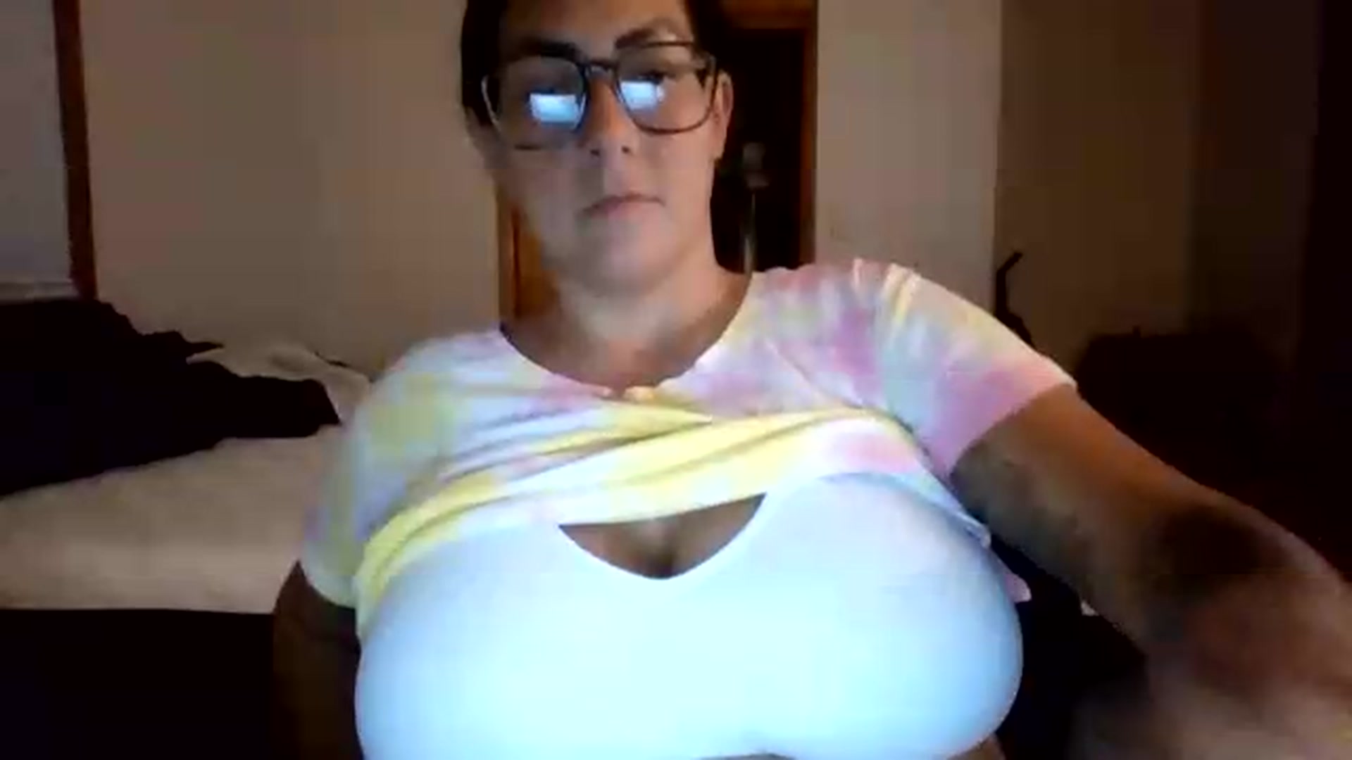 Gallery image thumbnail from AngelMarie77's myfreecams stream on, 09/21/2026, 03:07 image 7 of 20