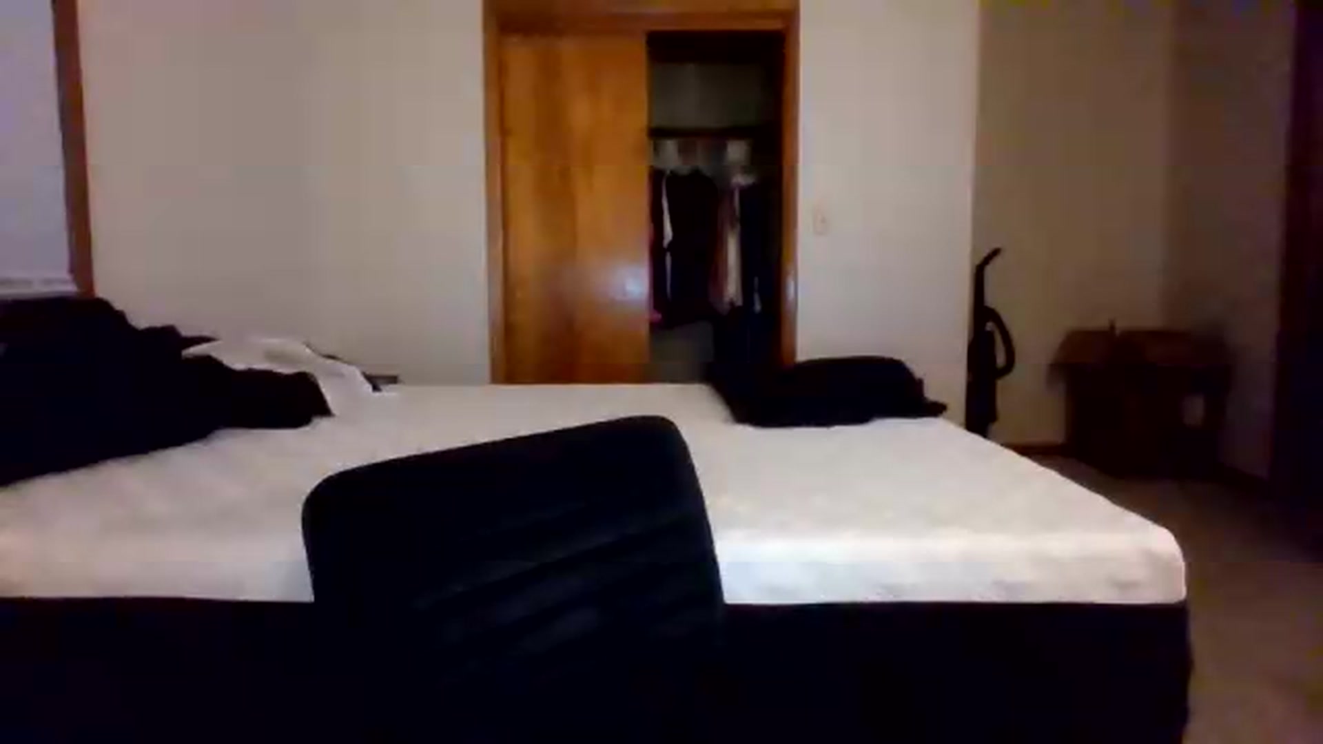 Gallery image thumbnail from AngelMarie77's myfreecams stream on, 09/21/2026, 03:07 image 8 of 20