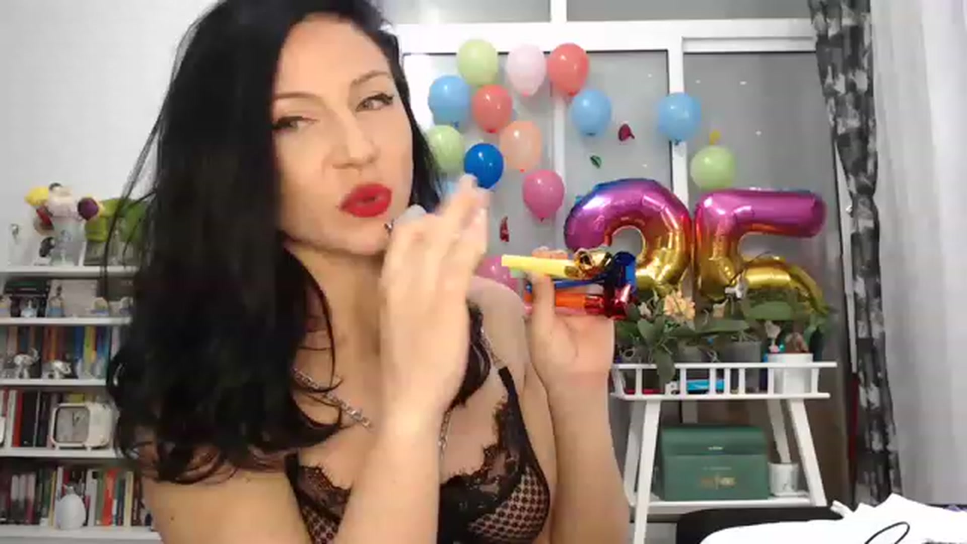 Gallery image thumbnail from AngelSmilea4U's myfreecams stream on, 11/26/2022, 22:44 image 6 of 20