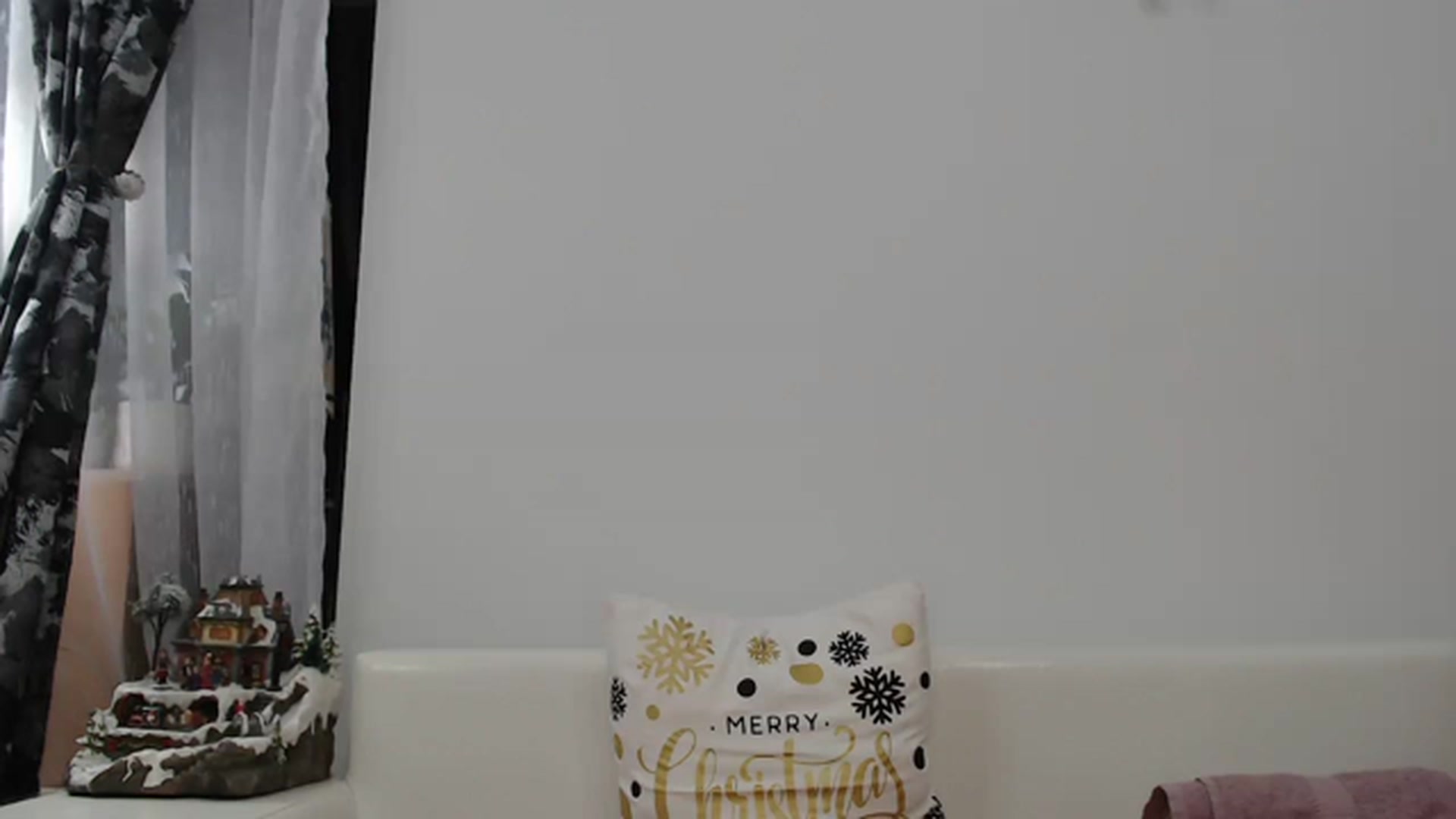 Gallery image thumbnail from AngelSmilea4U's myfreecams stream on, 12/04/2022, 24:06 image 6 of 20