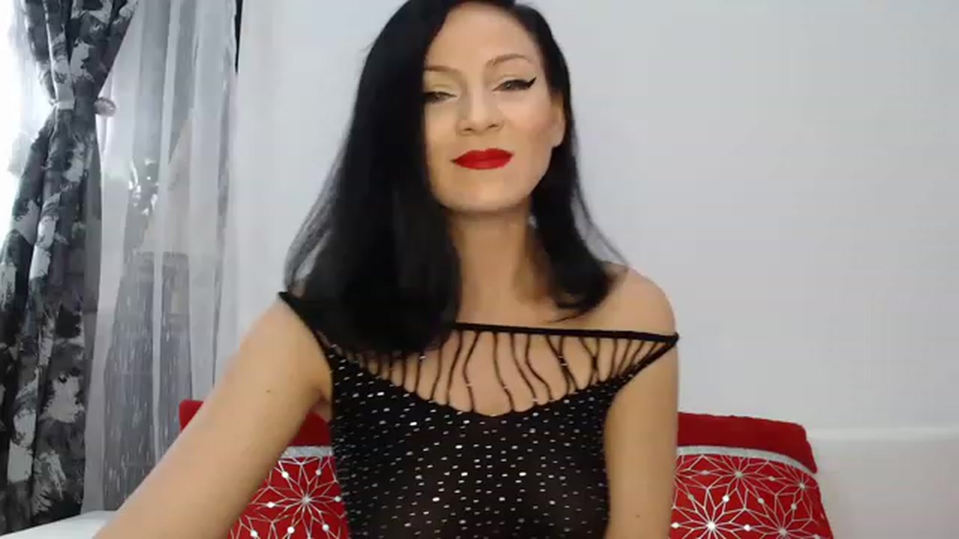 Gallery image thumbnail from AngelSmilea4U's myfreecams stream on, 01/12/2023, 21:12 image 2 of 20